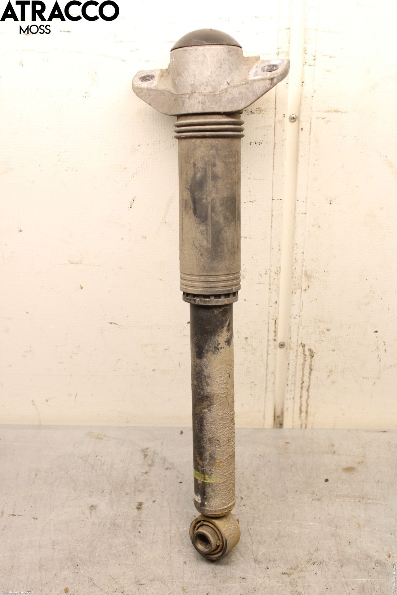 Toyota PRIUS (ZVW50) 16-21 Støtdemper Bak