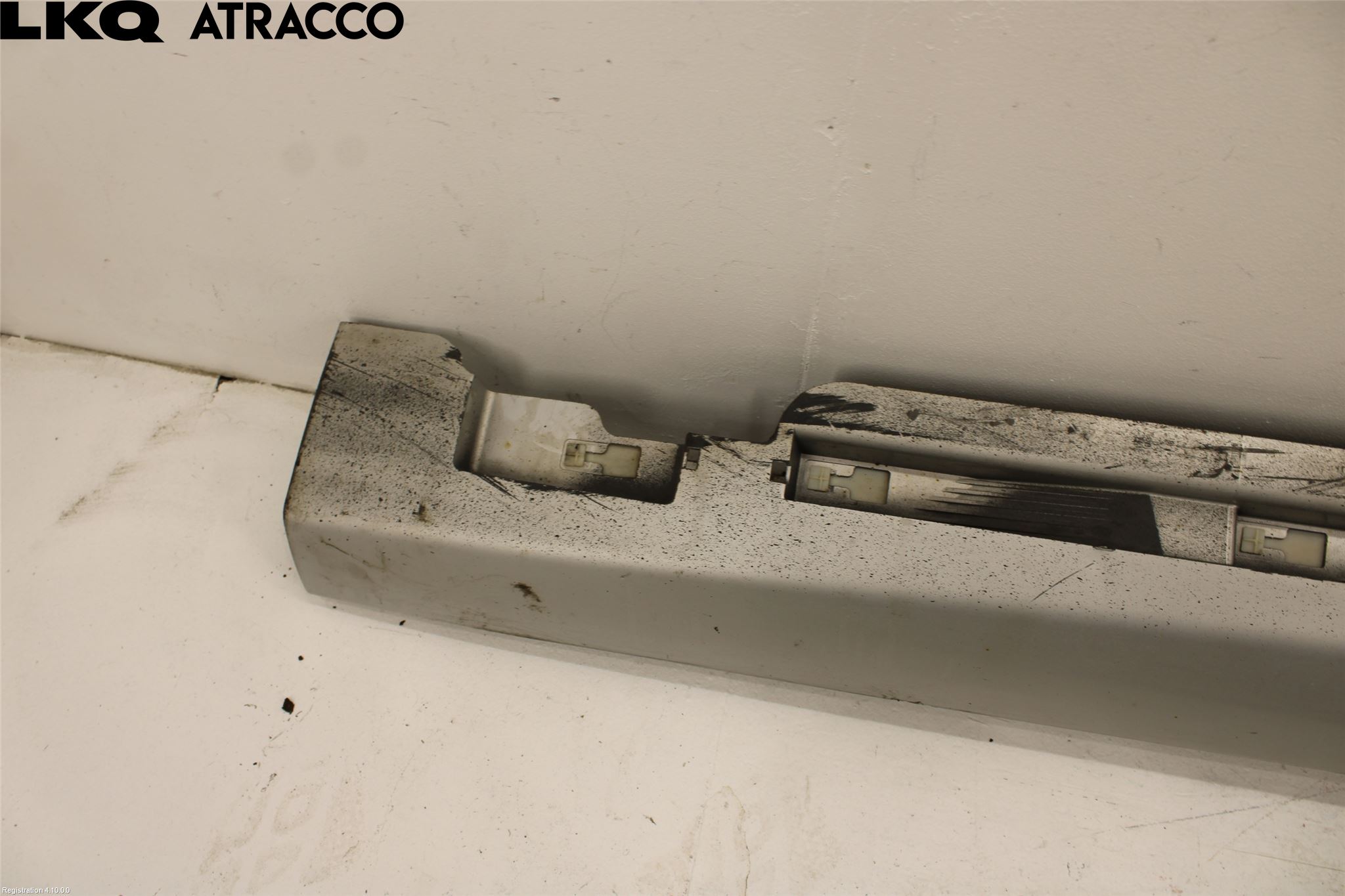 Volvo V40 12-19 Kanalskjørt Høyre