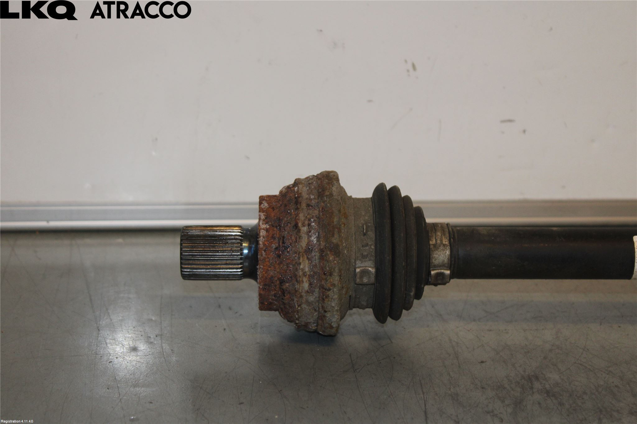 Volkswagen VW TIGUAN 07-16 Drivaksel Bak Kompl Venstre