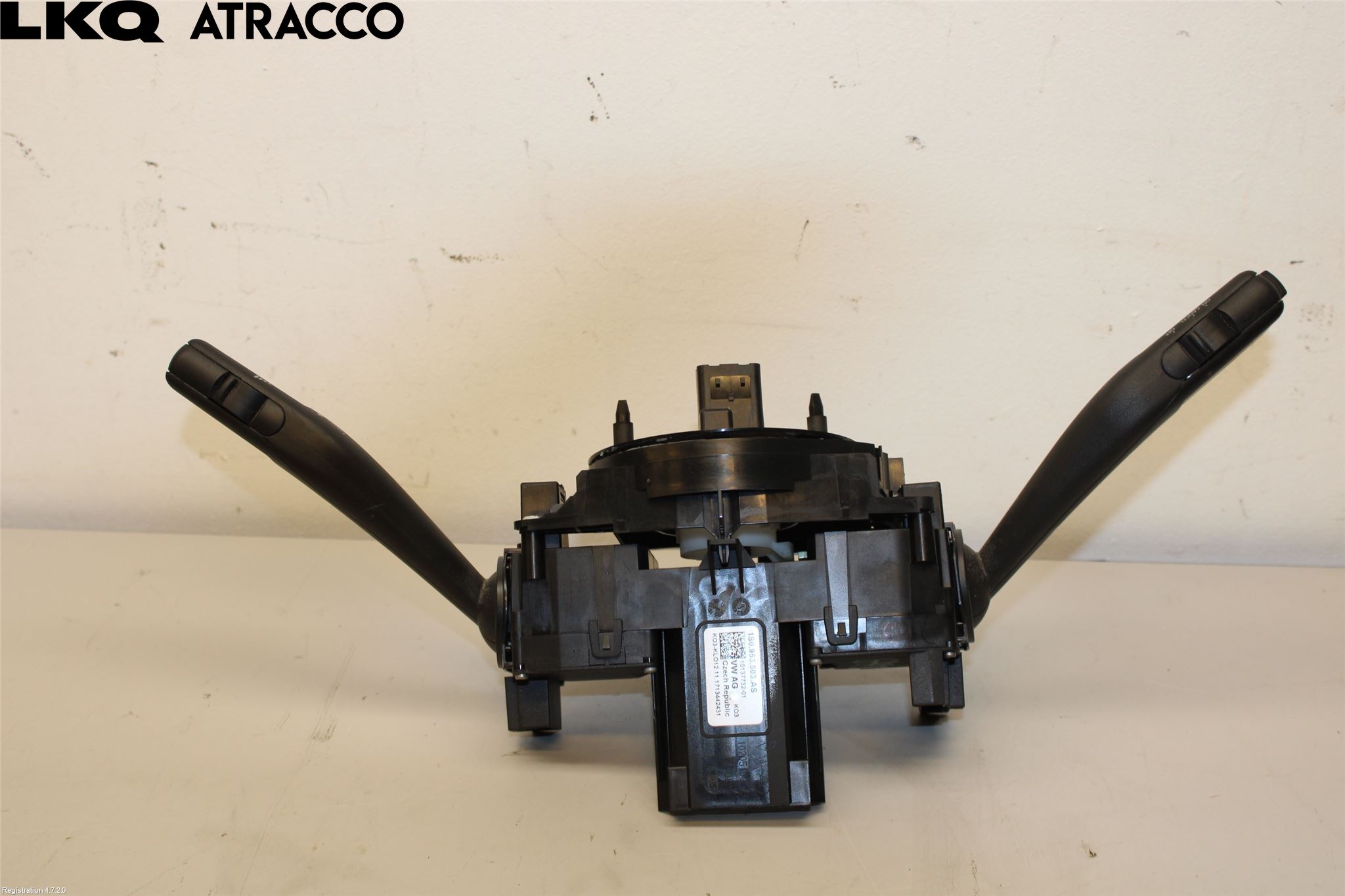 Volkswagen VW UP! / E-UP! Bryter Ratt Kombi H Og V