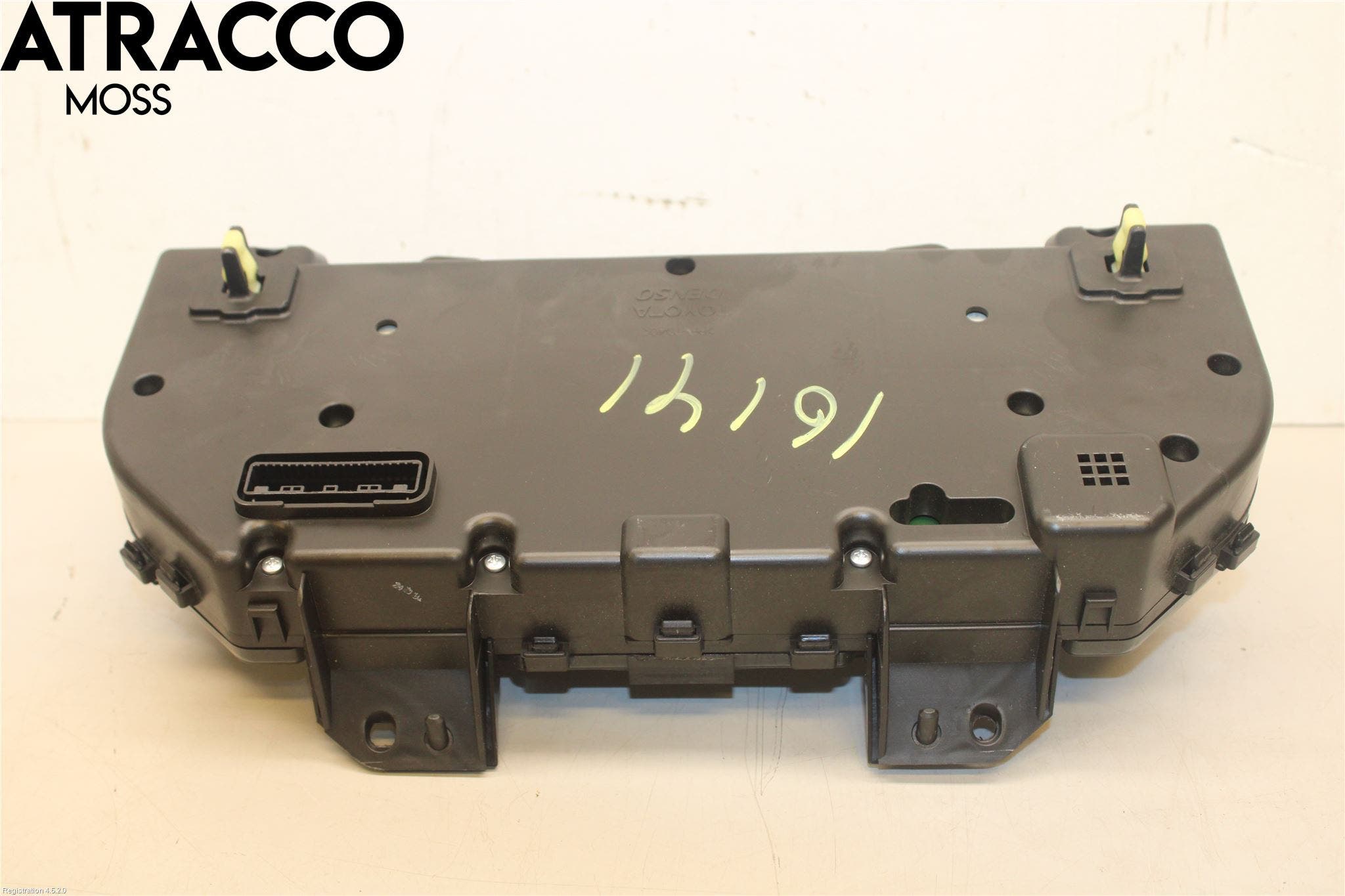 Toyota AVENSIS 09-15 Instr Kombinert