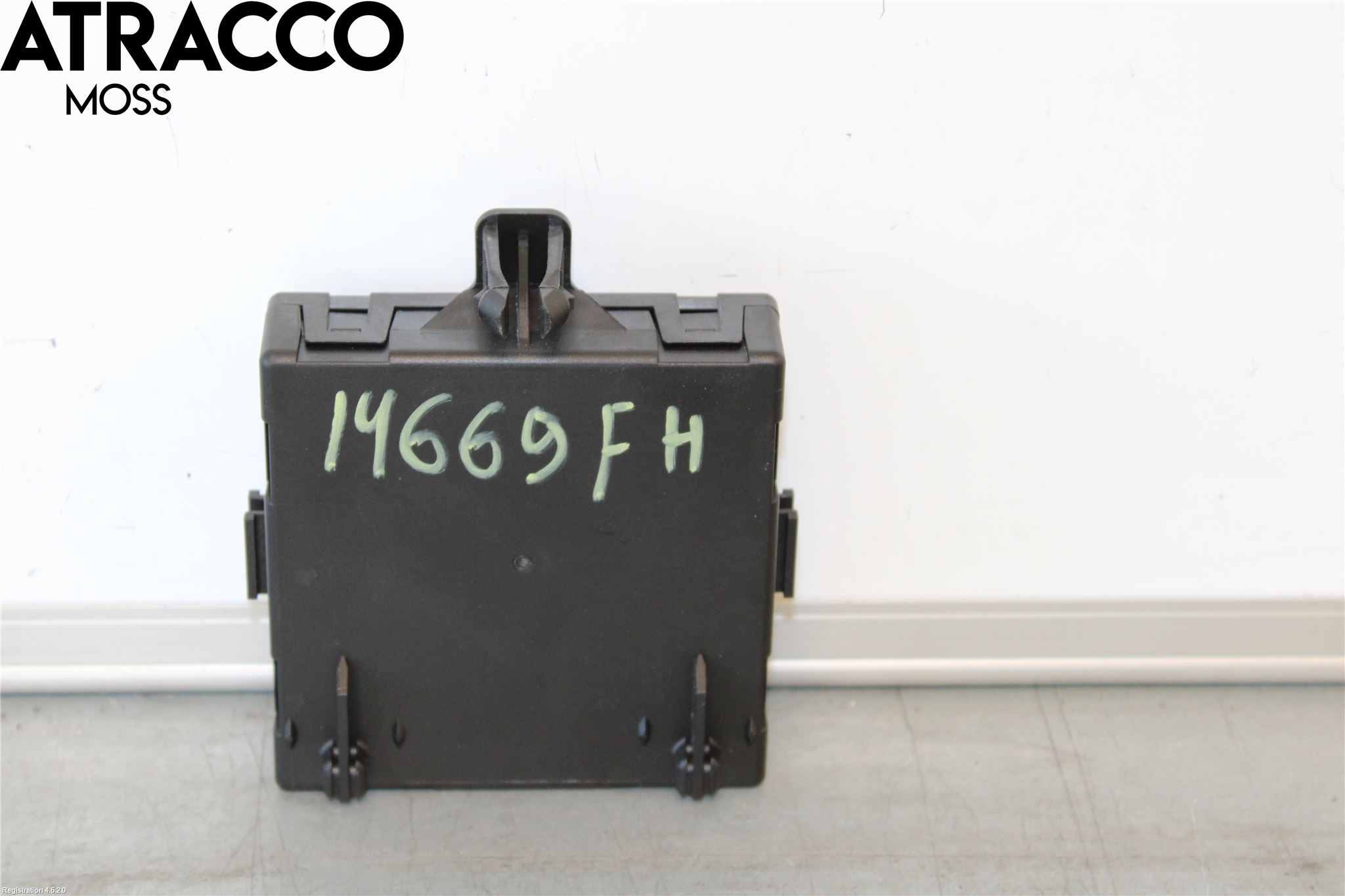 Mercedes-Benz MB C-KLASS (W204) 07-15 Styreenhet Dør