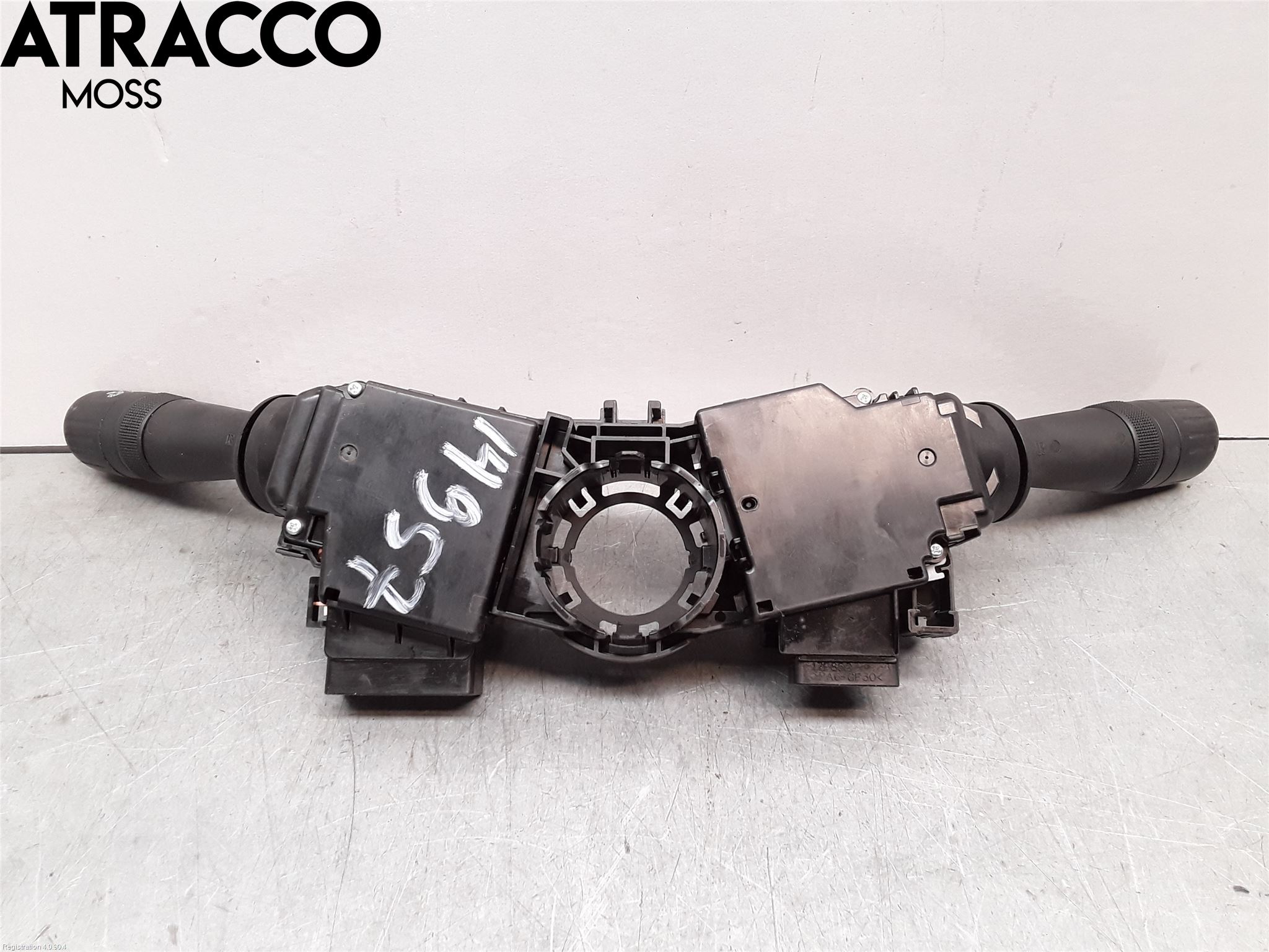 Toyota AURIS 13-19 Bryter Ratt Kombi H Og V