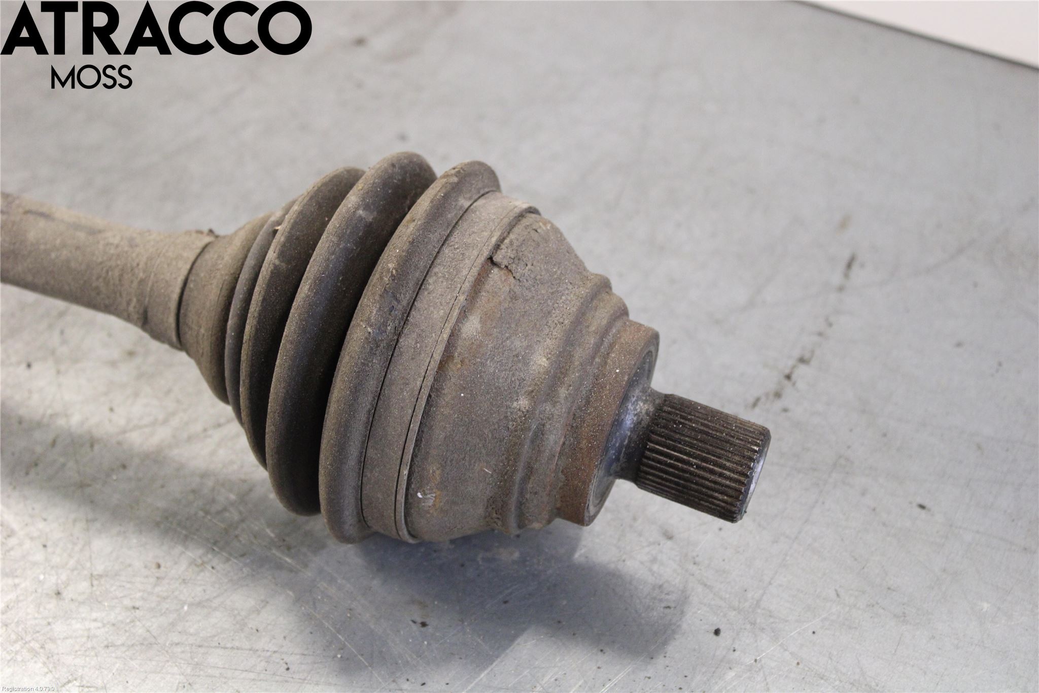 Volkswagen VW GOLF VI 09-13 Drivaksel Foran Kompl Venstre