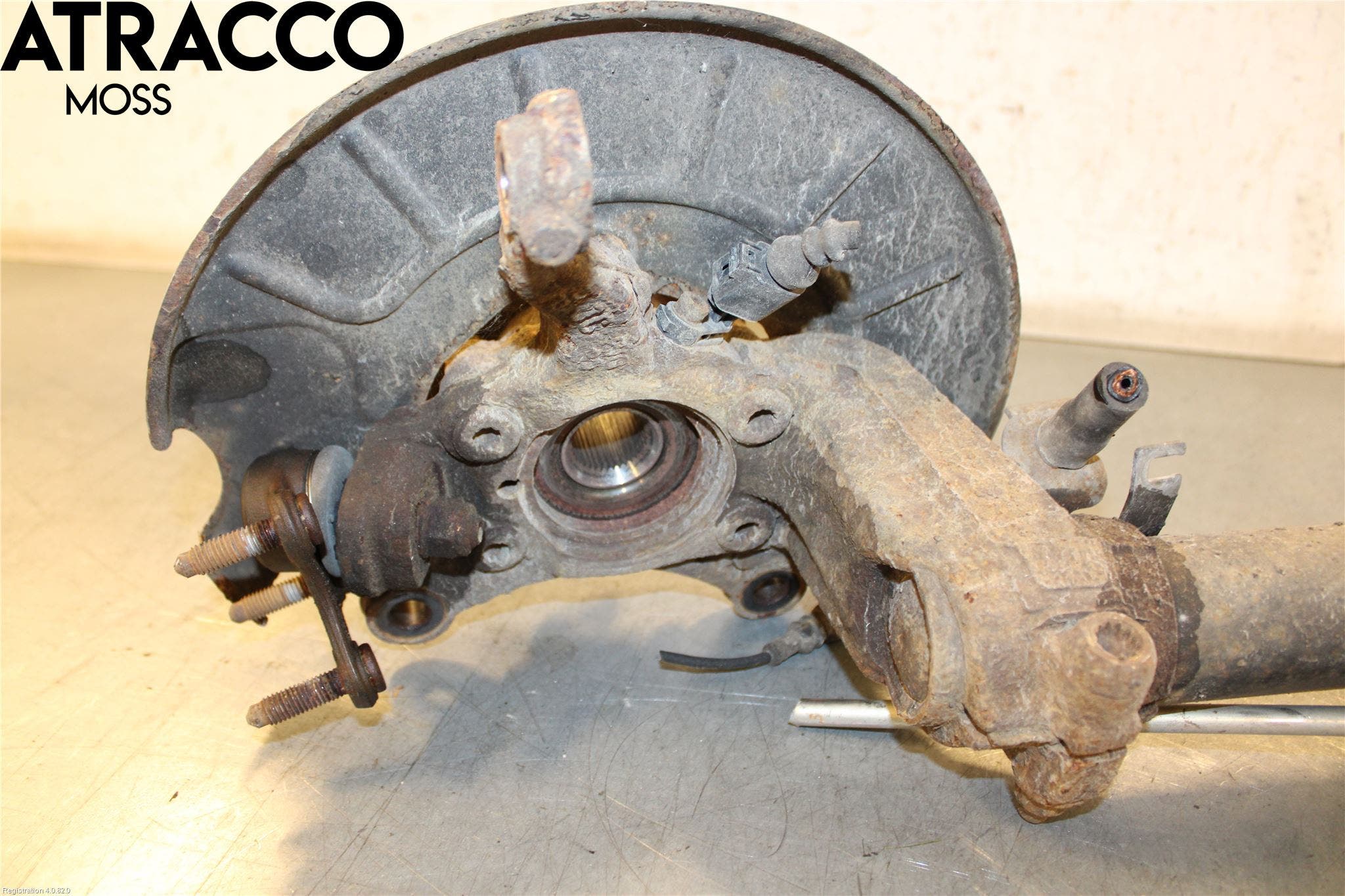 Skoda SUPERB 09-15 Spindel Vf