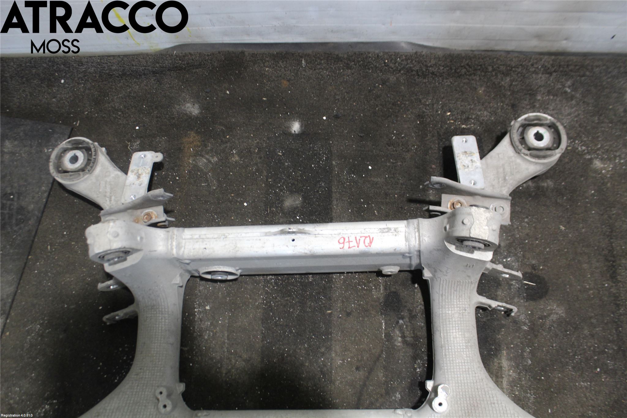 BMW 5 G30/G31/F90 17-23 Bakaksel Feste Travers-Ramme