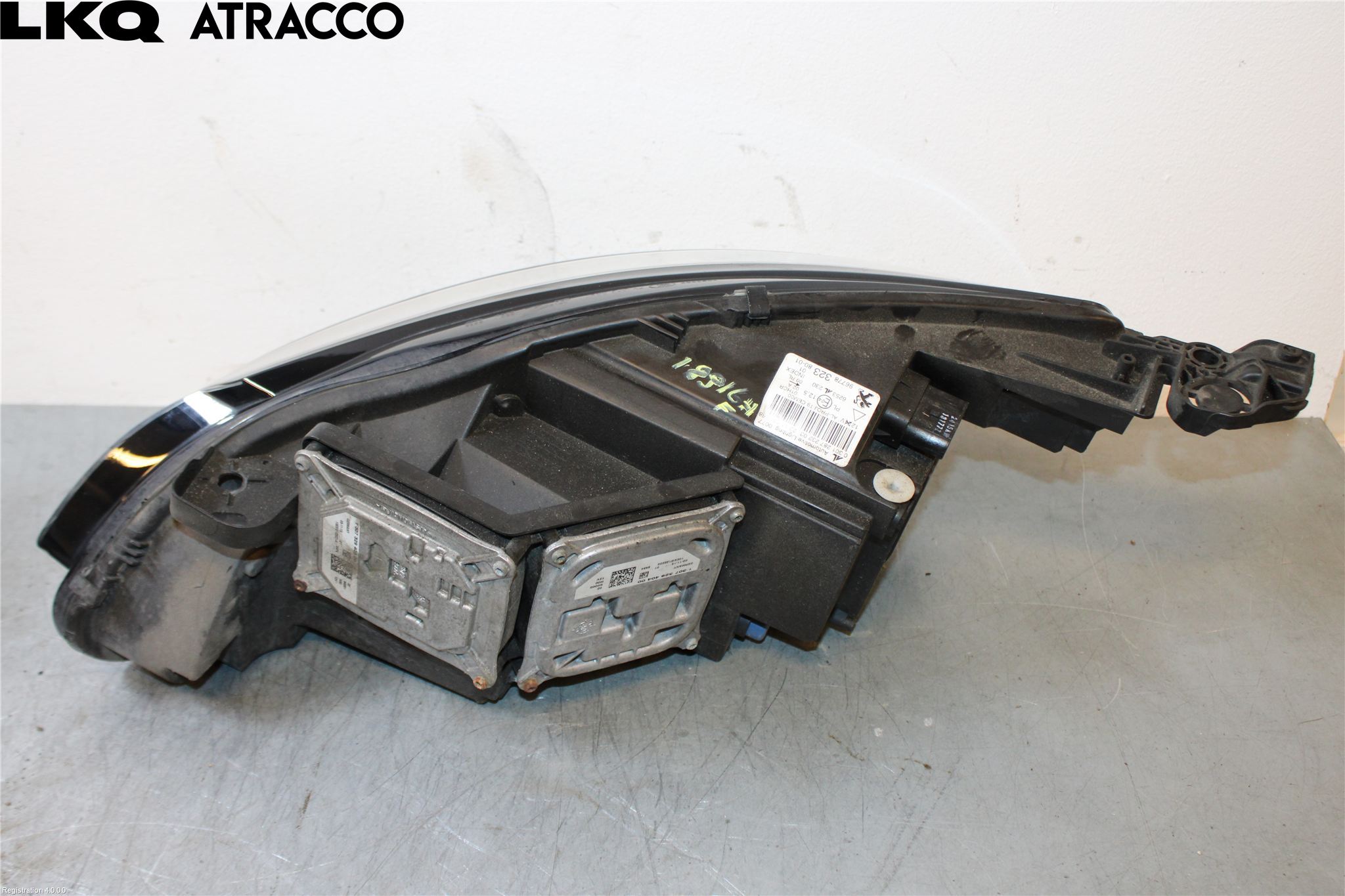 Peugeot 308 14-21 Frontlykt Høyre