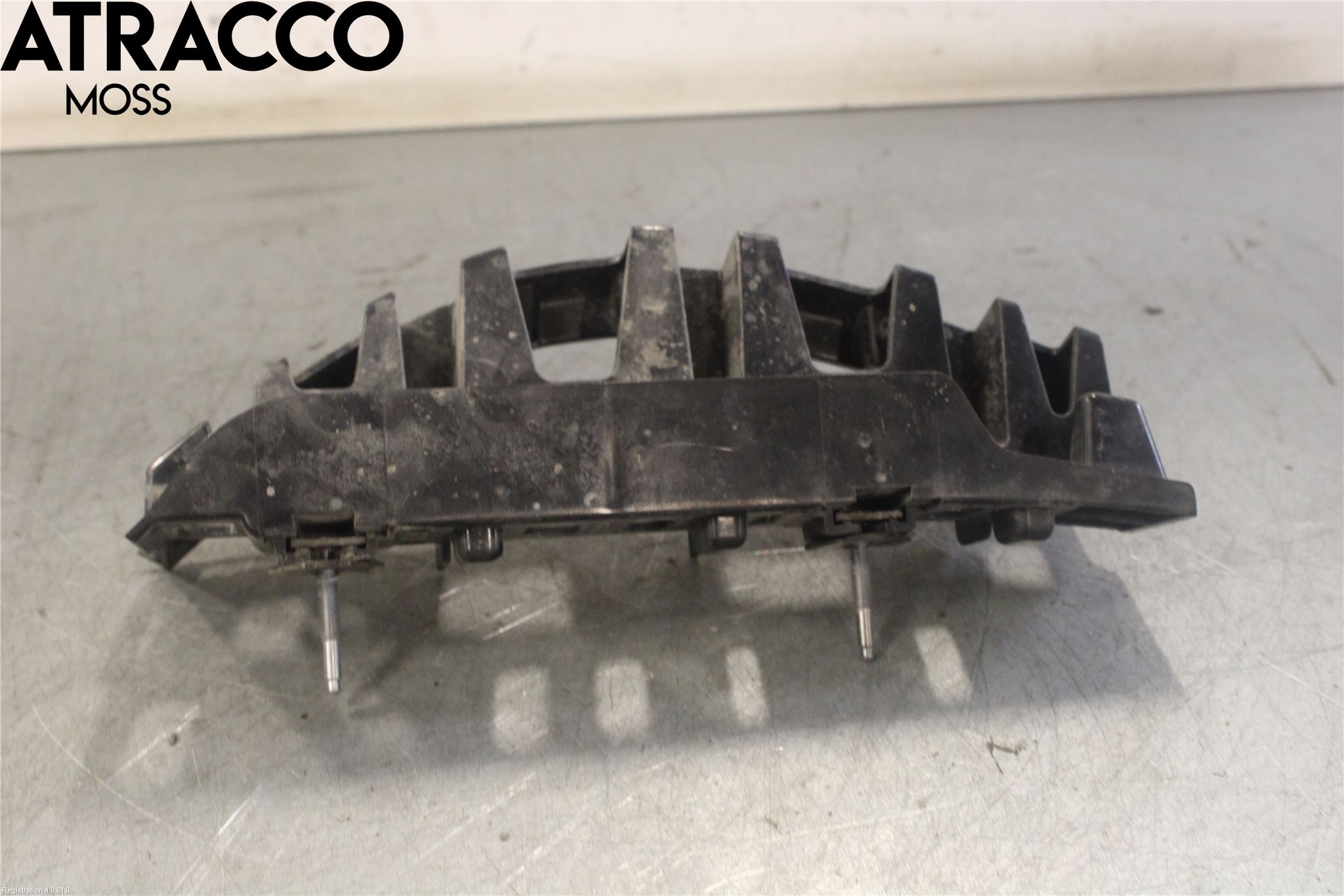 Mercedes-Benz MB E-KLASS (W212) 09-16 Støtfangerfeste Bak Venstre