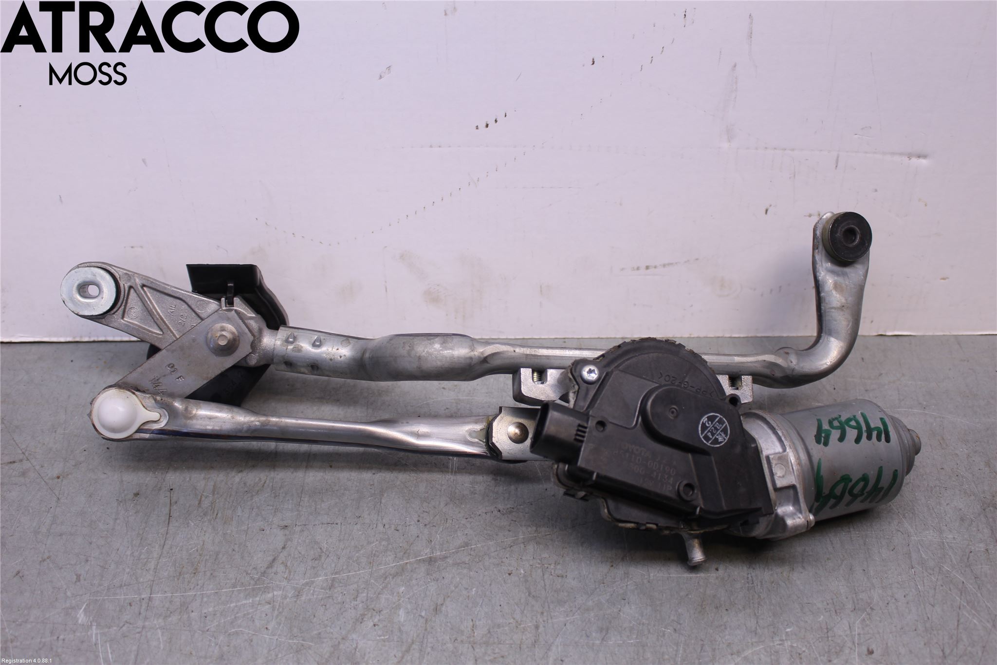 Toyota YARIS XP130 12-14 Viskermotor Frontrute