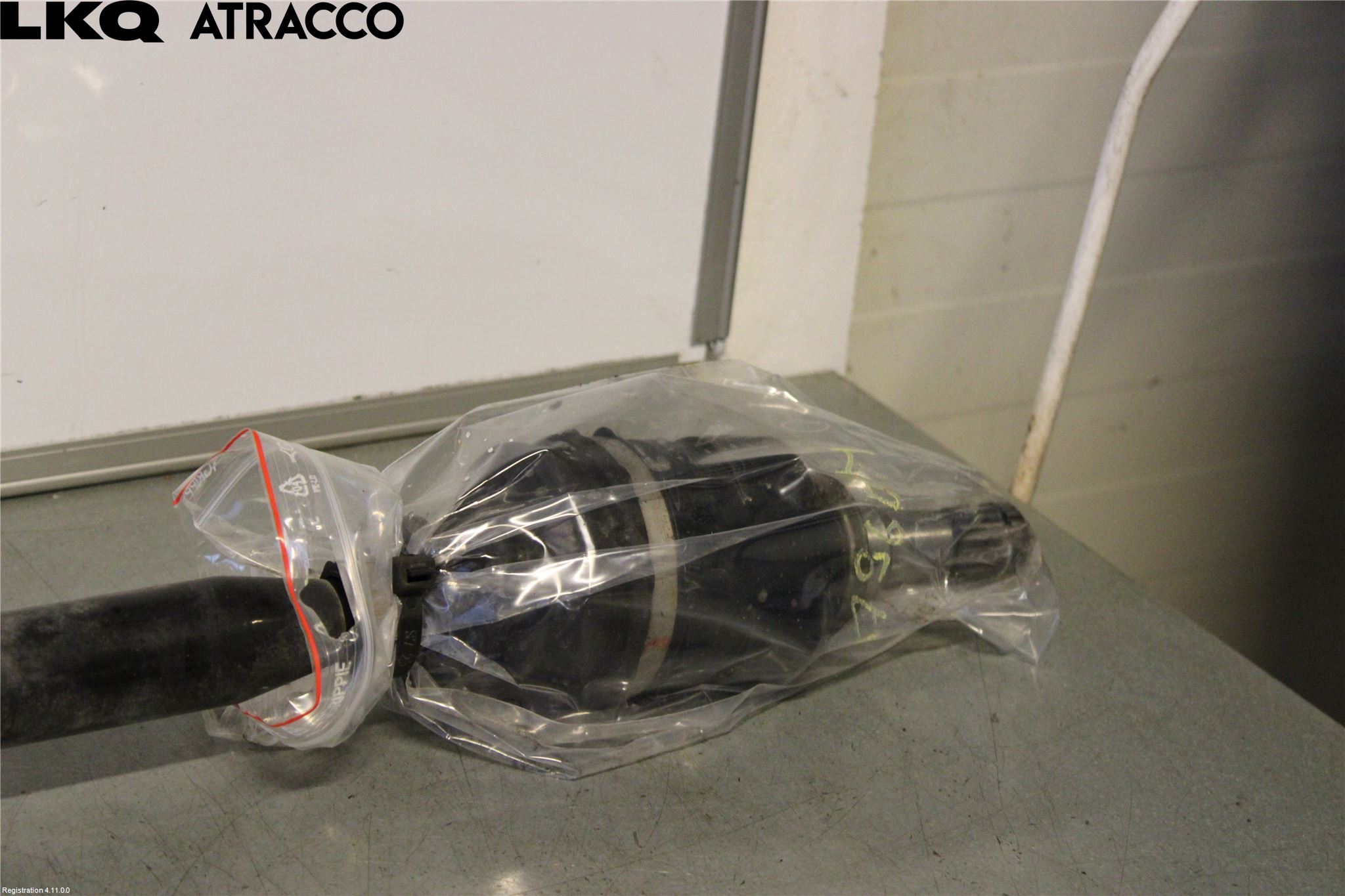 Toyota AVENSIS 09-15 Drivaksel Foran Kompl Høyre