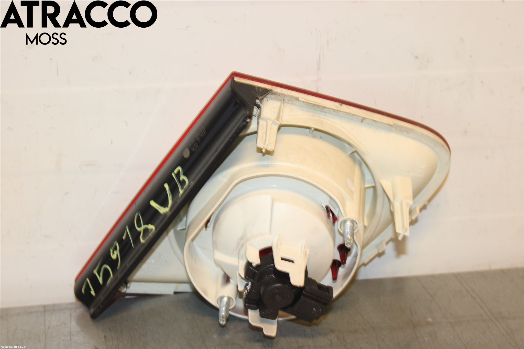 Volkswagen VW JETTA V 06-10 Baklykt Venstre  På Luke(Indre