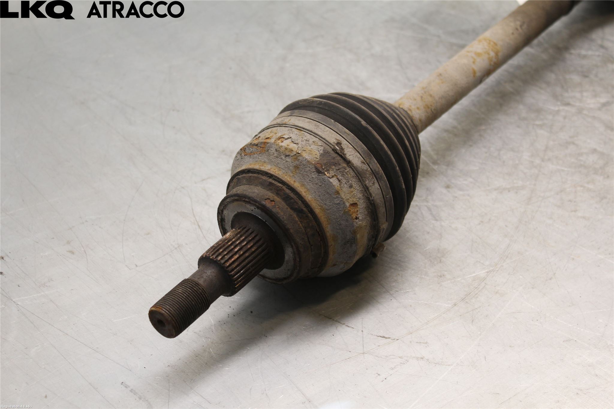 Mercedes-Benz MB ML (W164) 05-11 Drivaksel Foran Kompl Høyre