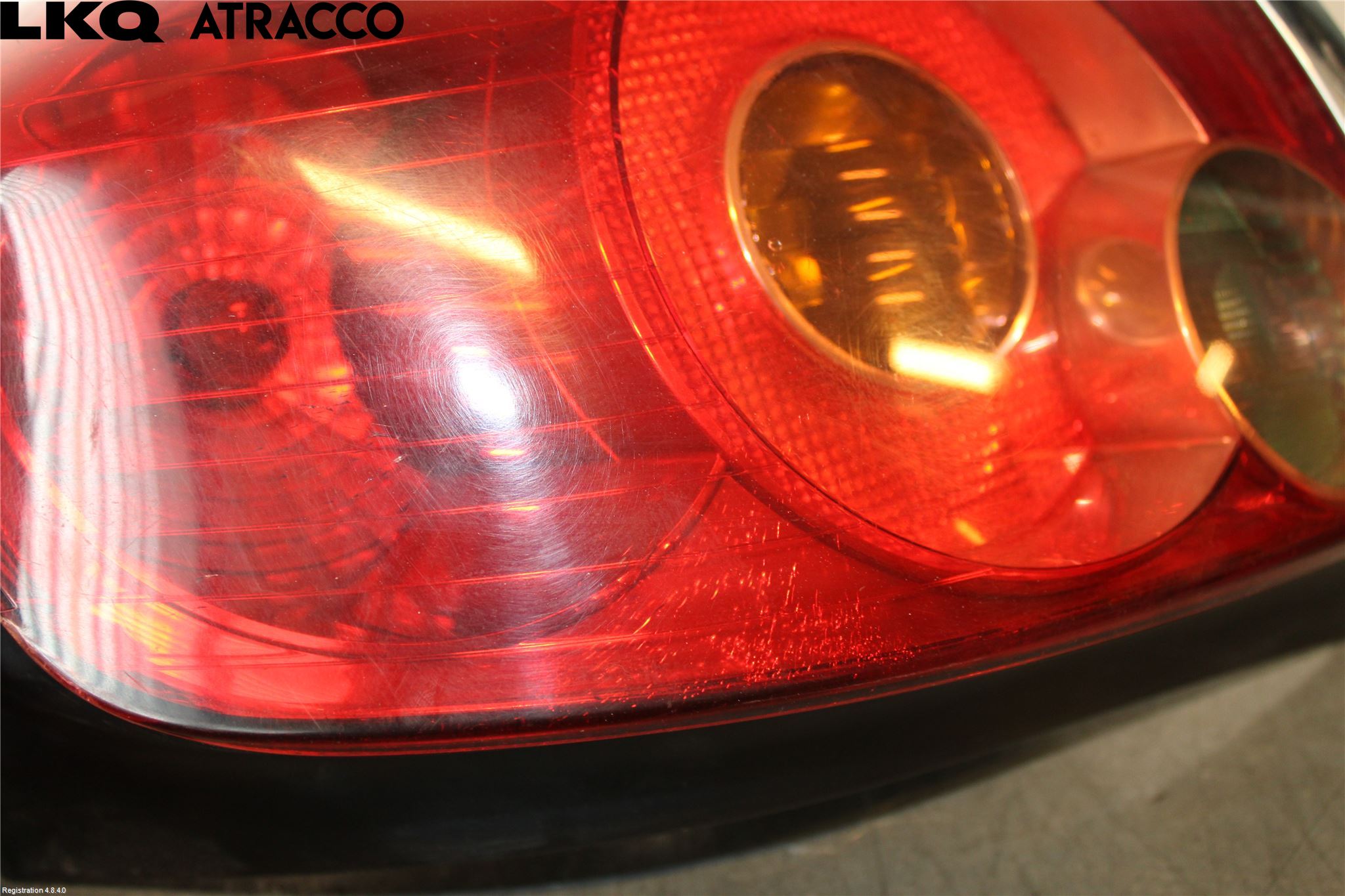 Toyota AVENSIS 03-06 Baklykt Høyre