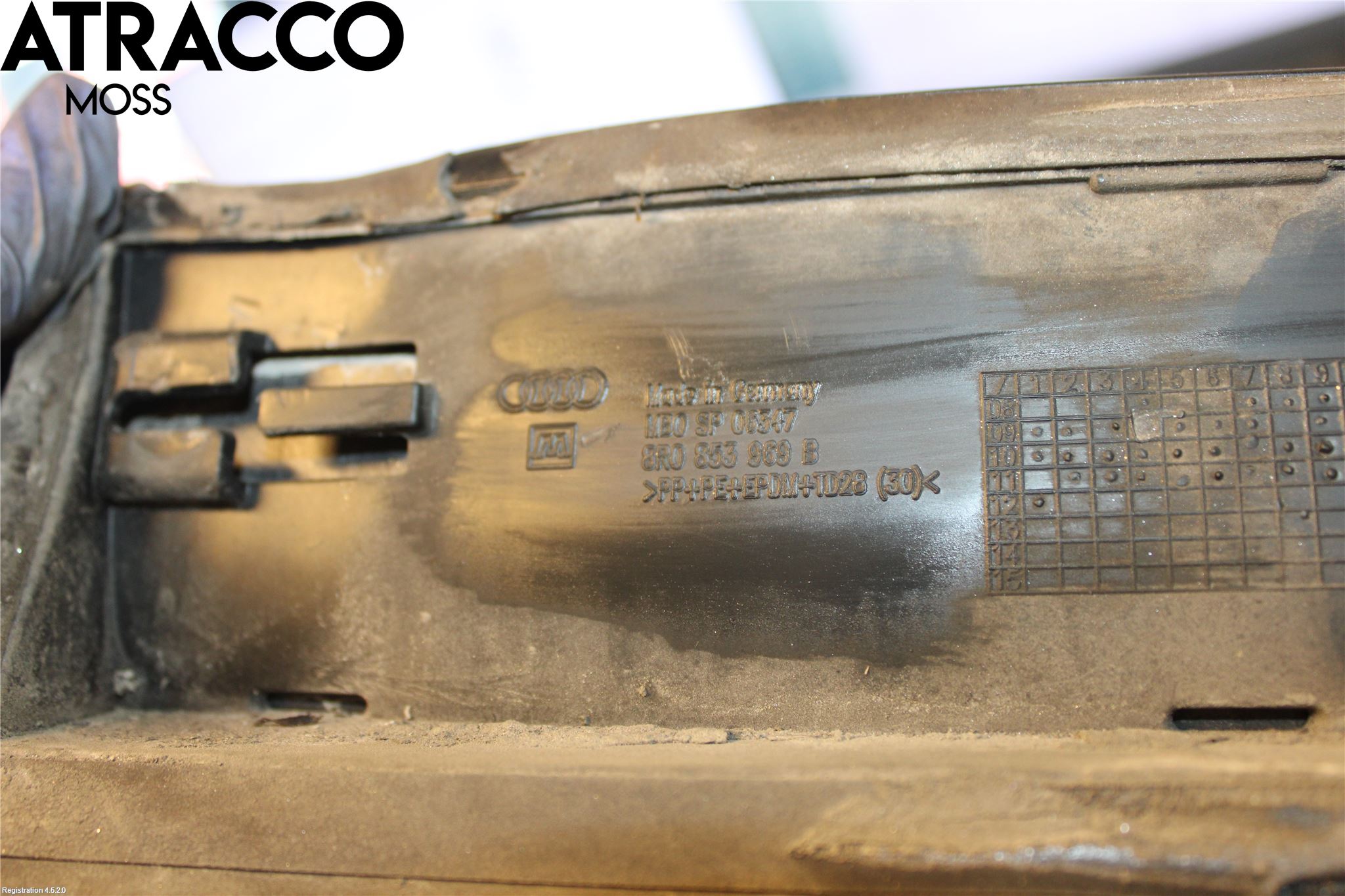 Audi Q5 09-16 Kanalskjørt Venstre