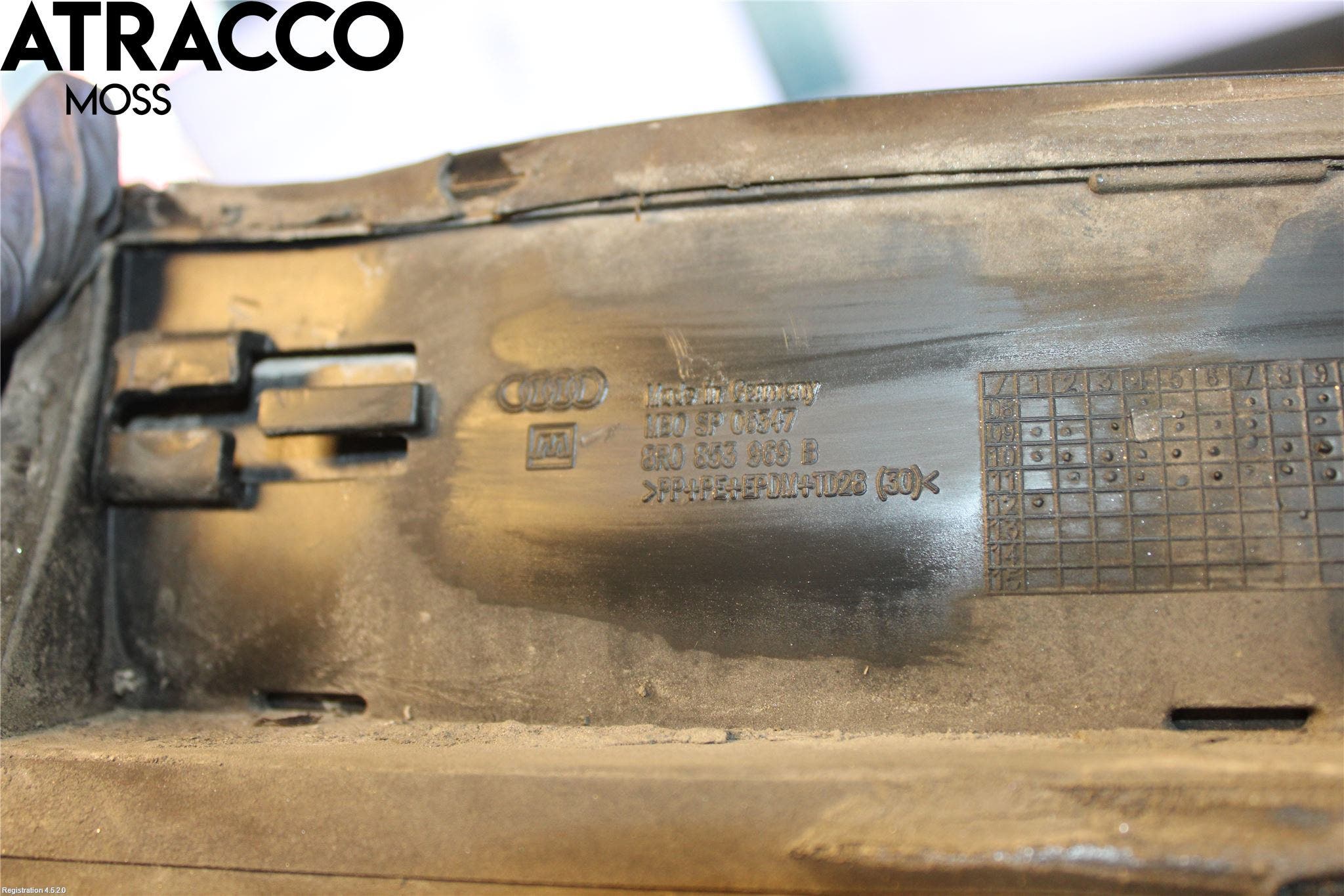 Audi Q5 09-16 Kanalskjørt Venstre