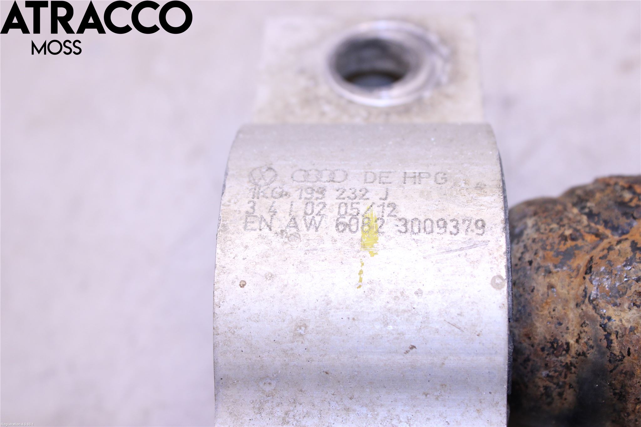 Skoda OCTAVIA (1Z) 05-13 Bærearm Foran Høyre Nedre