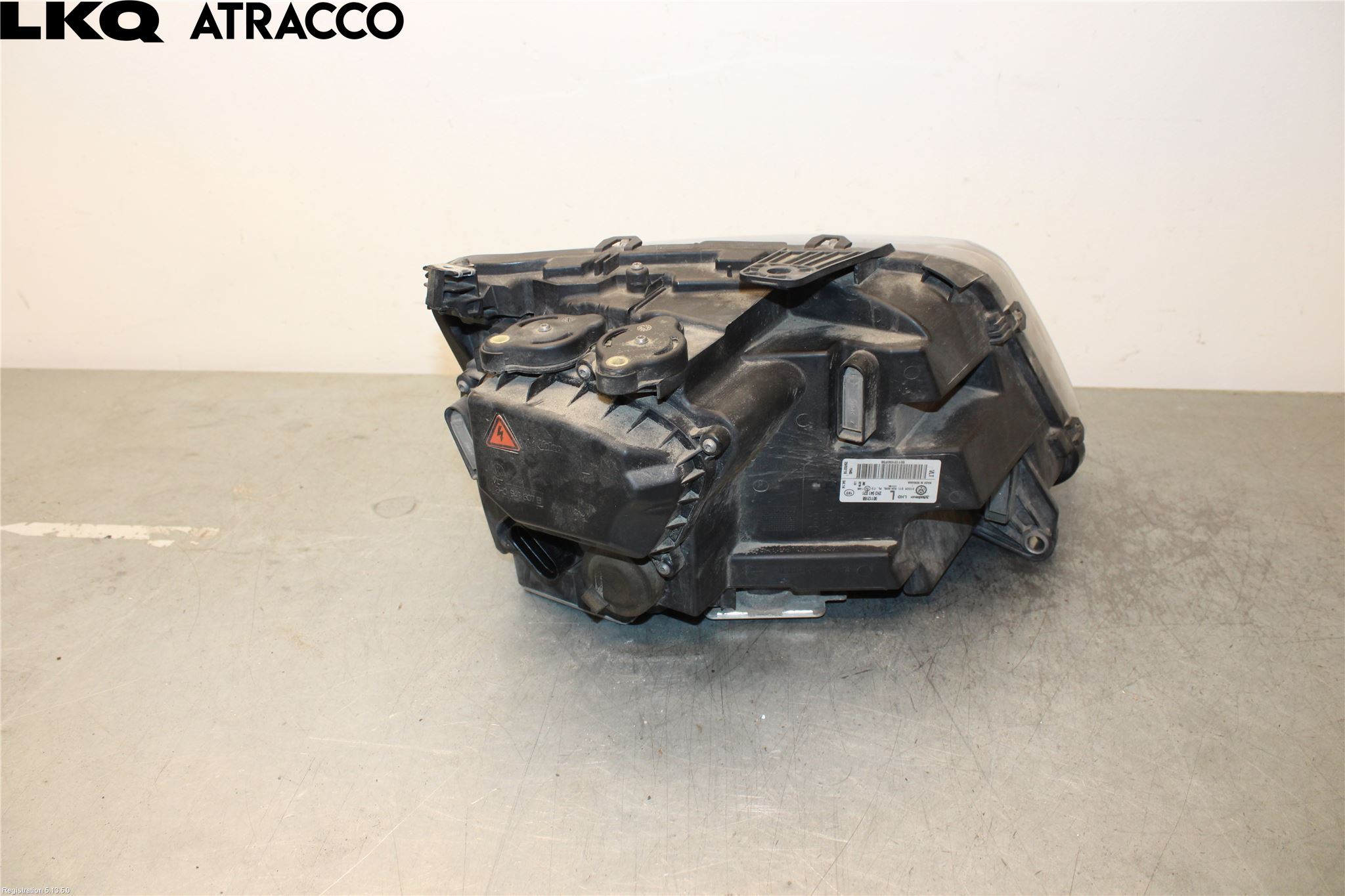 Volkswagen VW AMAROK 2H 10-22 Frontlykt Venstre