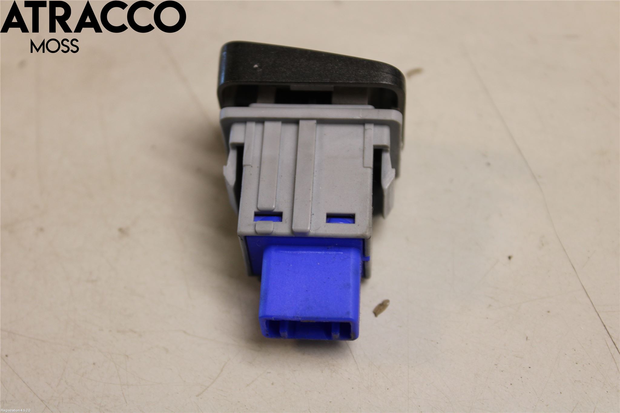 Toyota AURIS 13-19 Bryter Varsel (Nødblink)