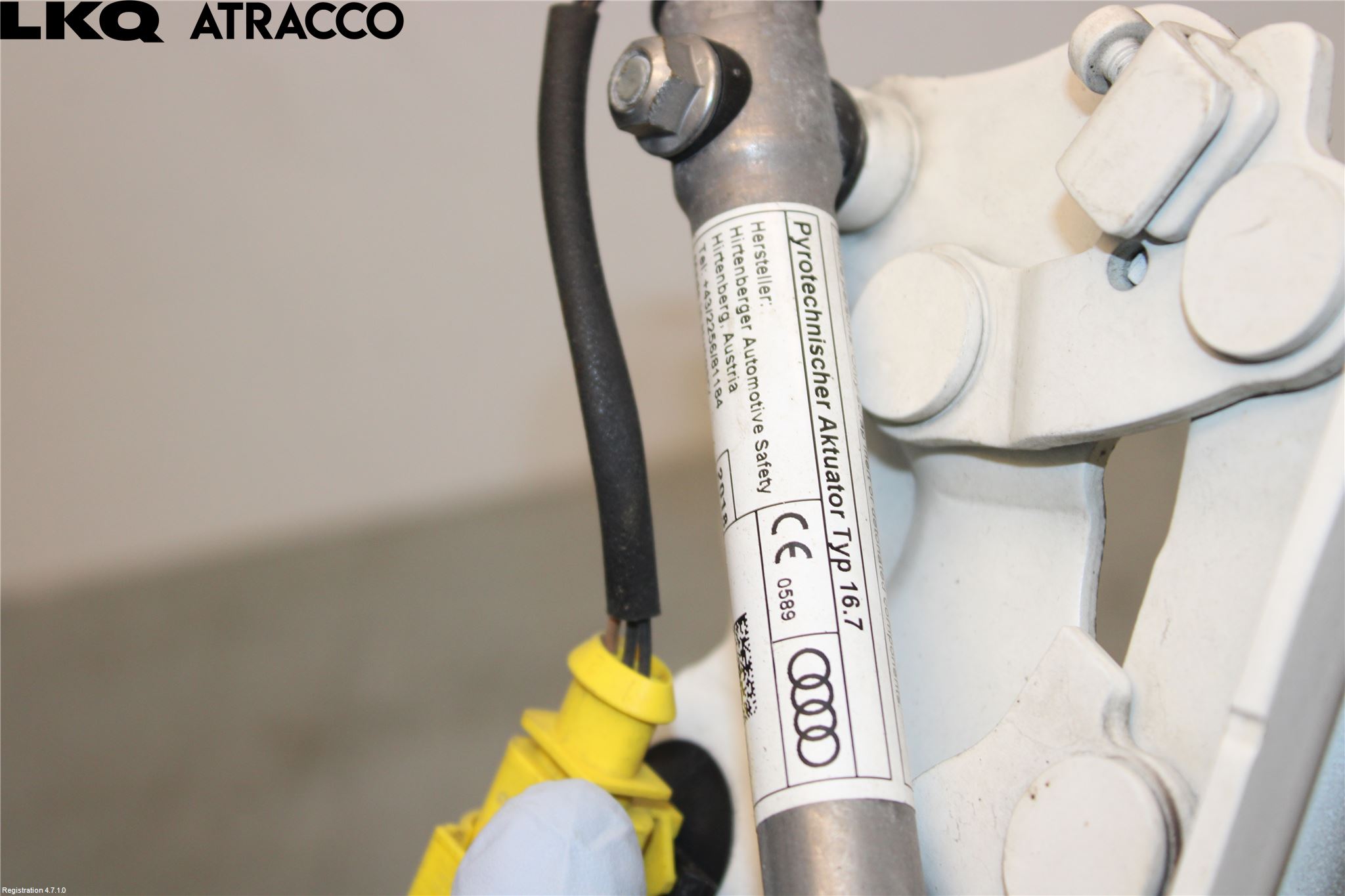 Audi A3/S3 8V 13-20 Panser Hengsel - Hengsler