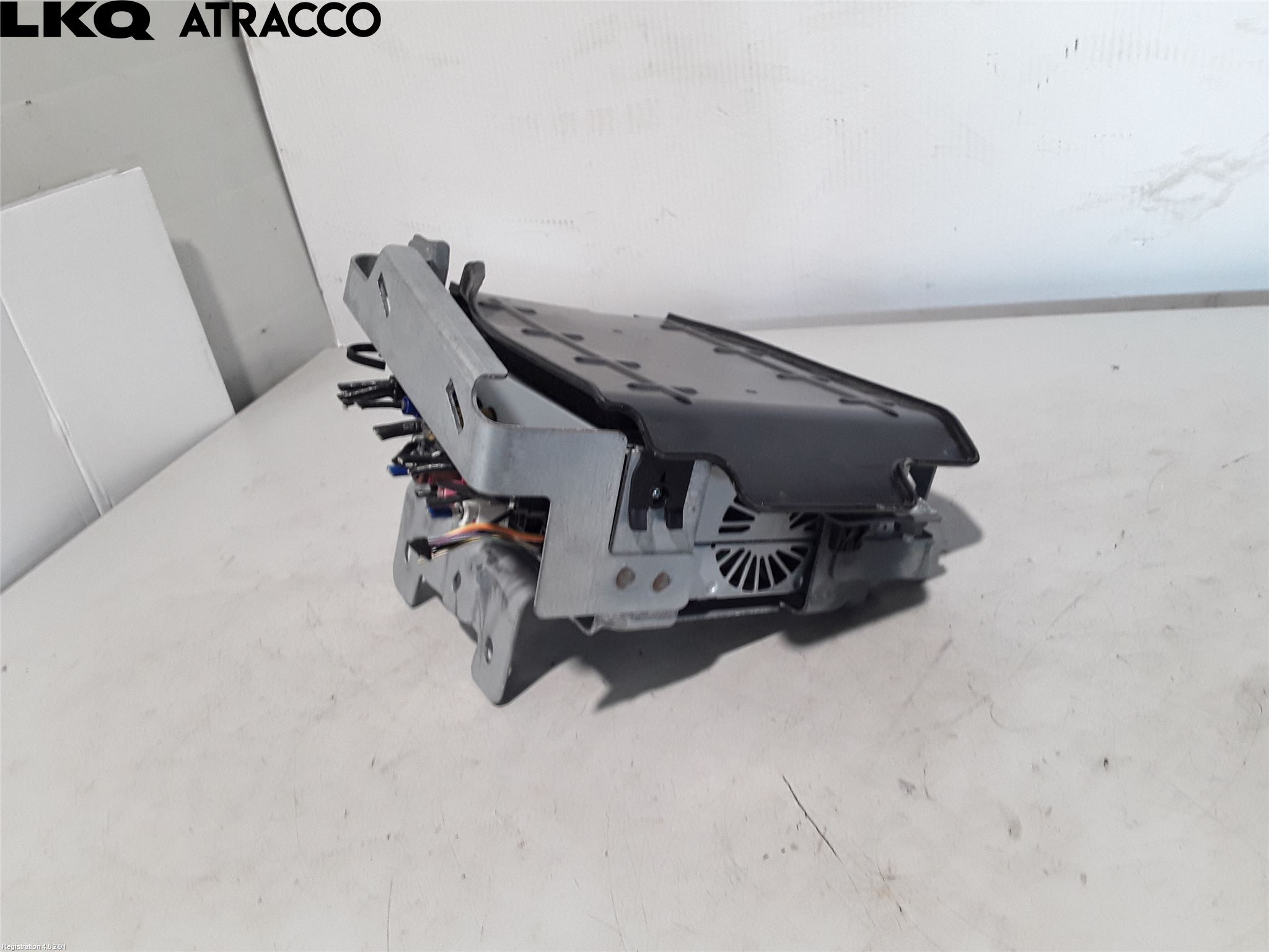 Jaguar I-PACE 18- Stereo Radio