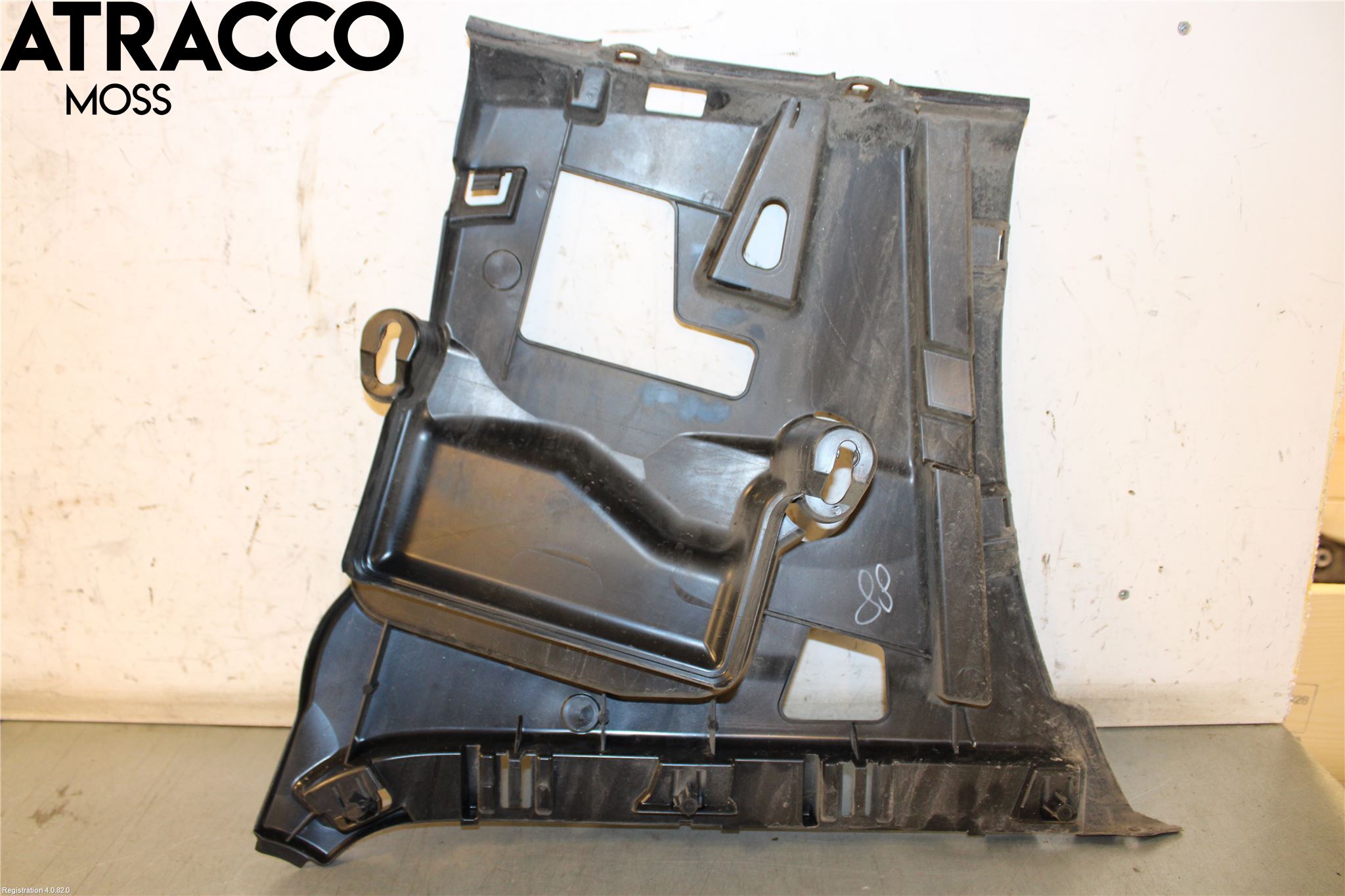 BMW 3 F30/F31/F80 12-19 Støtfanger Bak Feste