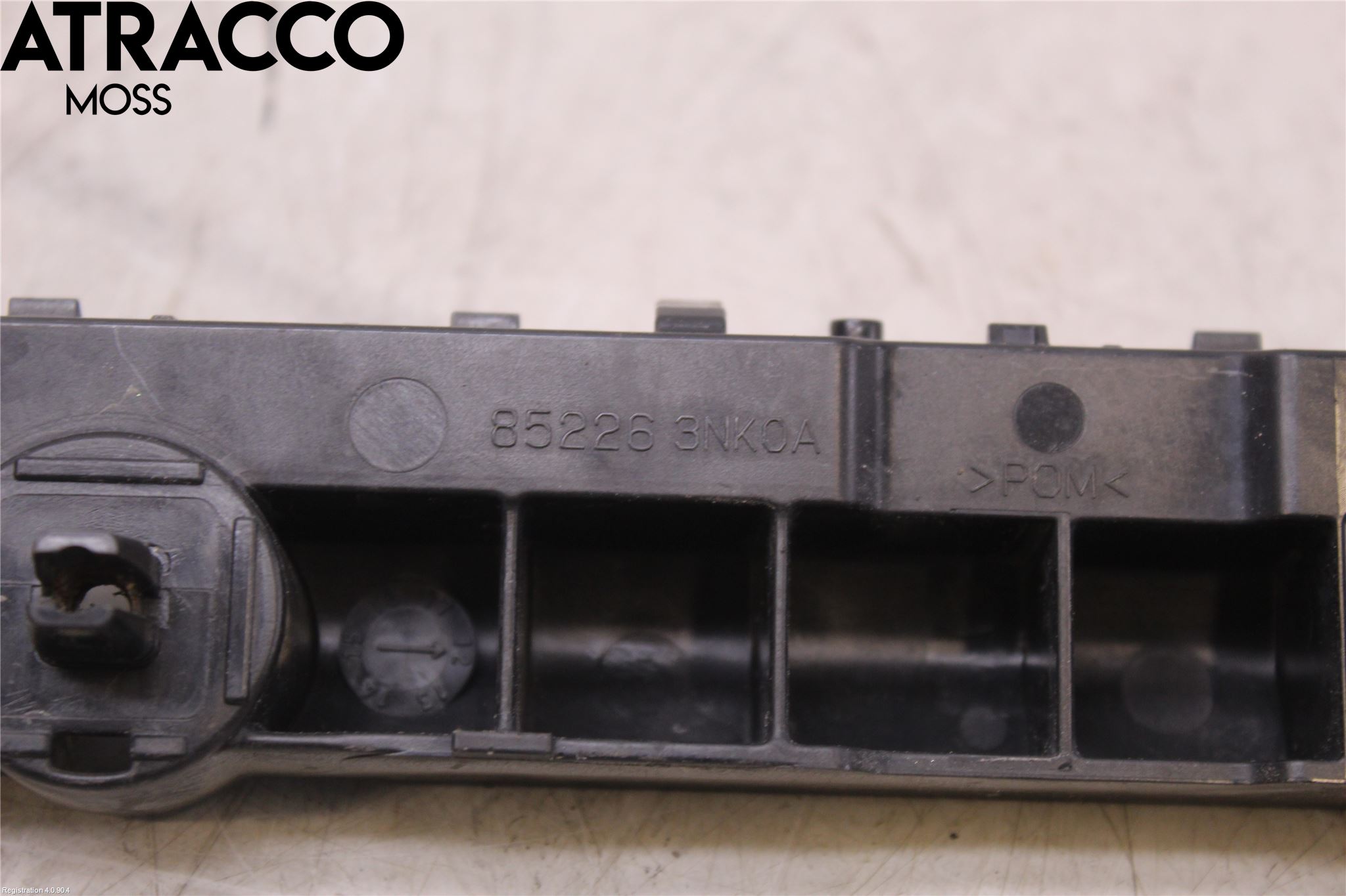 Nissan LEAF 11-17 Støtfanger Bak Feste