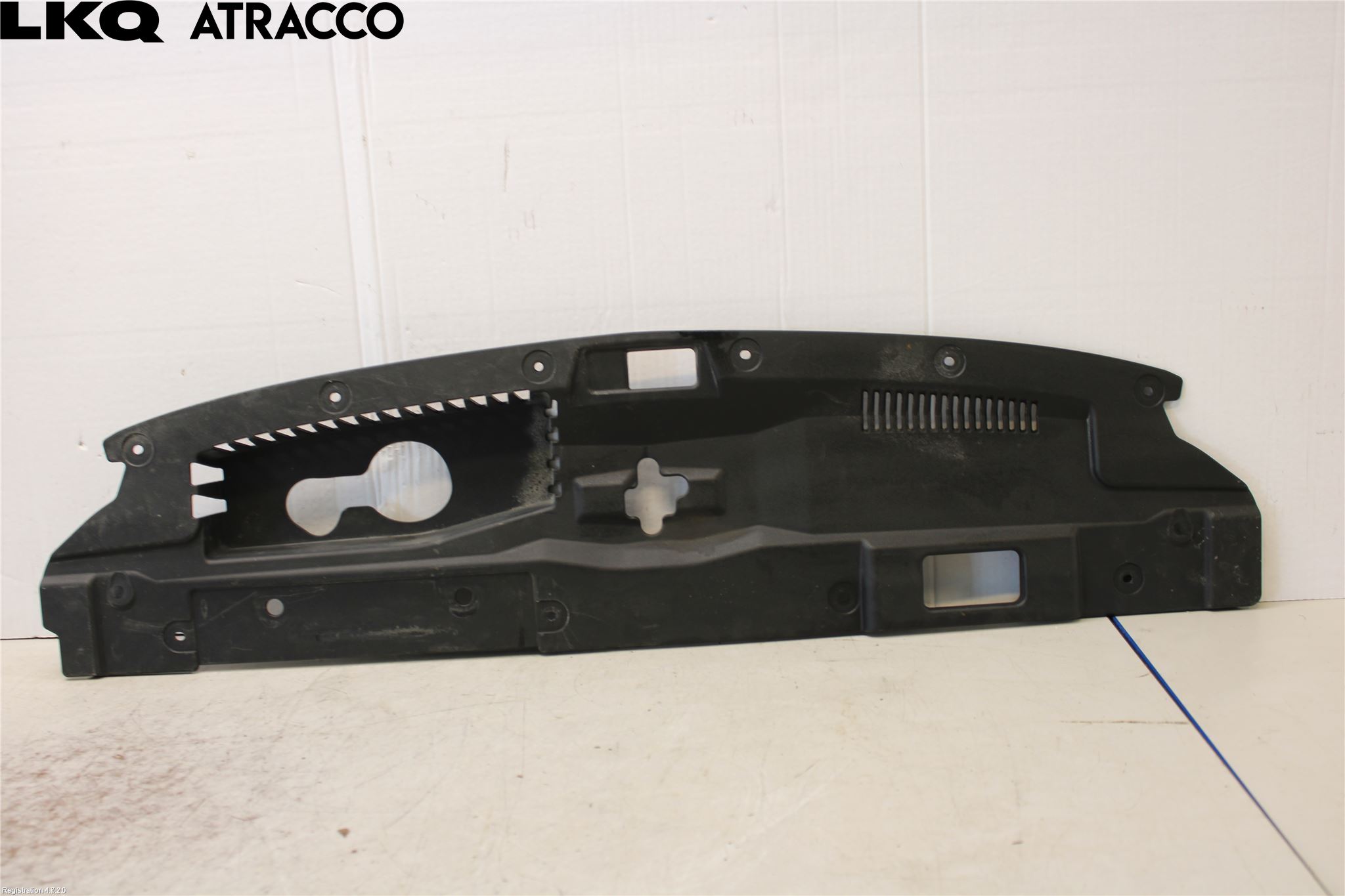 Mitsubishi OUTLANDER 13-21 Støtfanger Foran Plastdeksel