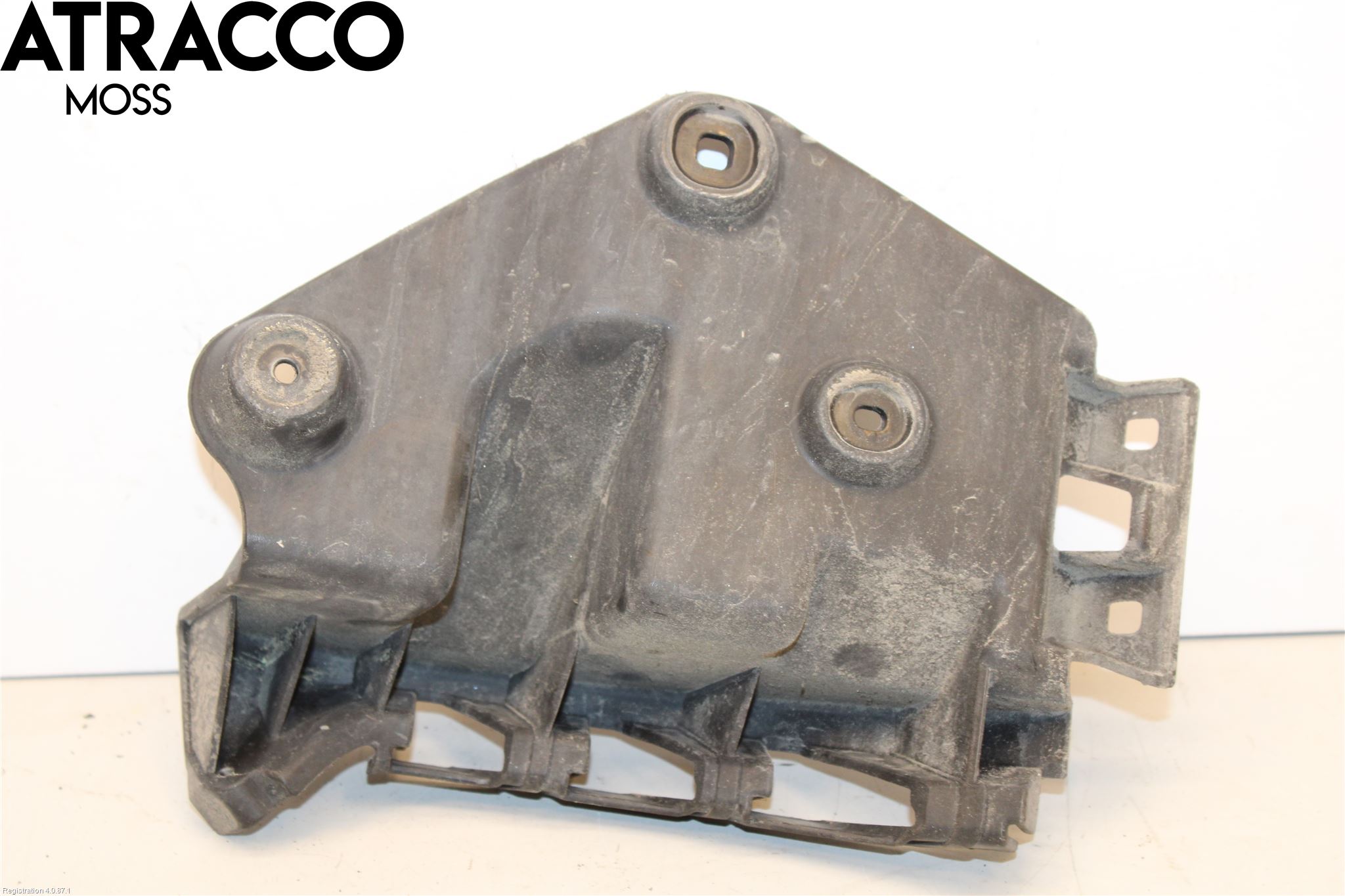 Audi A3/S3 05-13 Støtfangerfeste Bak Høyre