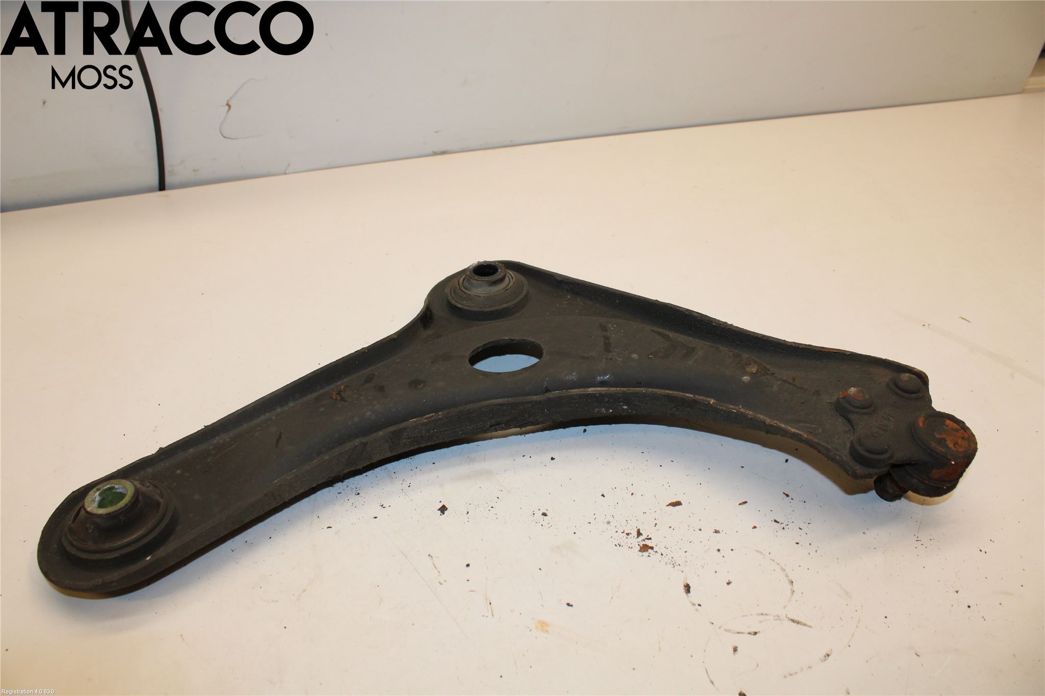 Peugeot 208 12-15 Bærearm Foran Venstre Nedre