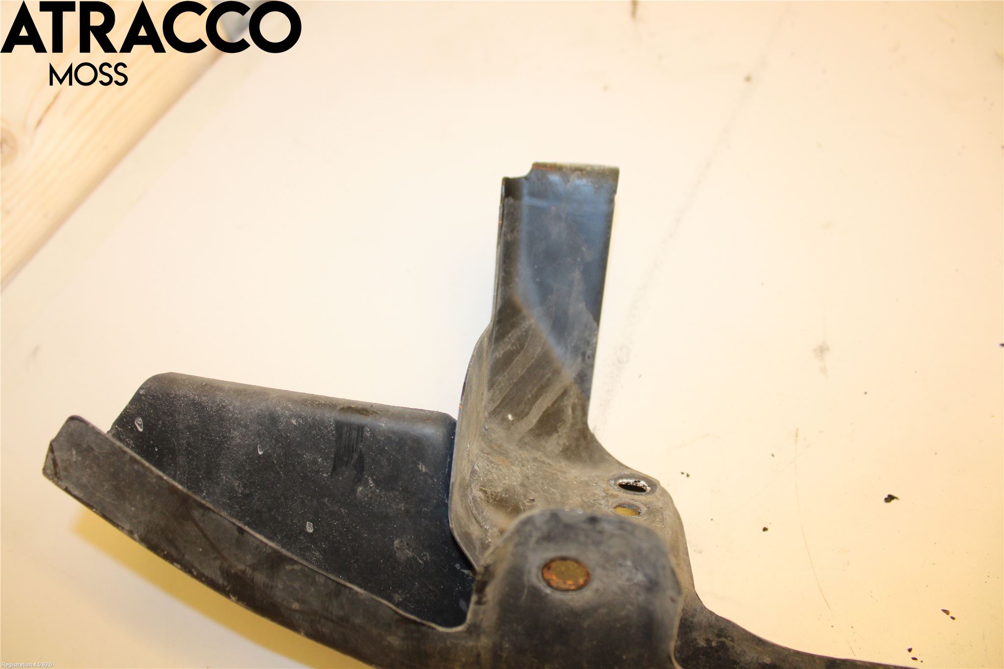 Volkswagen VW GOLF V 04-09 Støtfanger Foran Bjelke