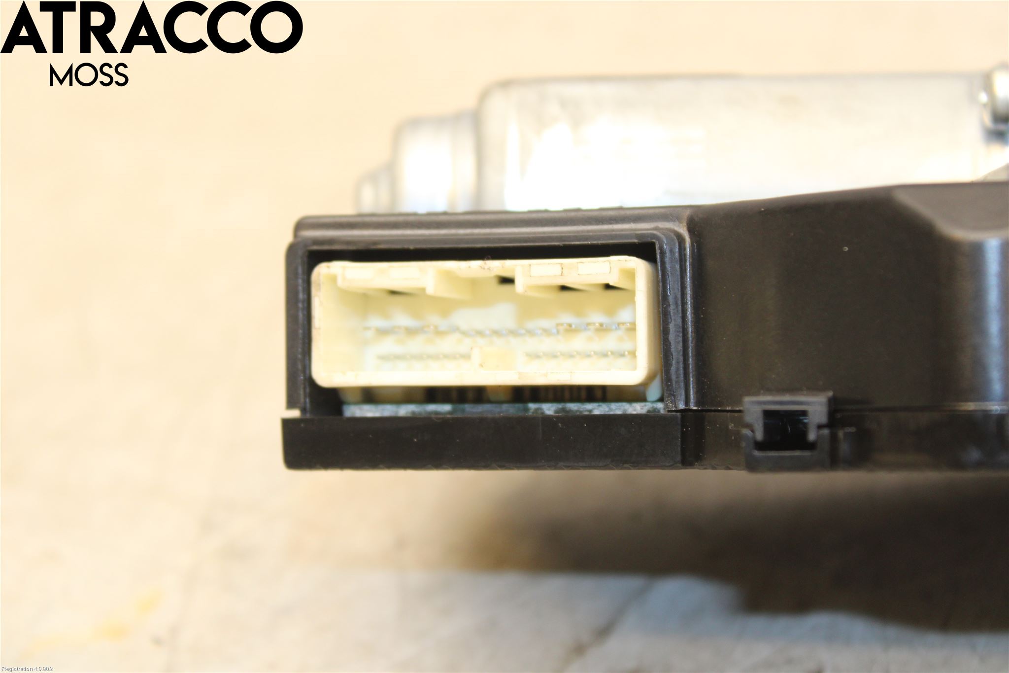 Mitsubishi OUTLANDER 13-21 Baklukeåpner Automatisk