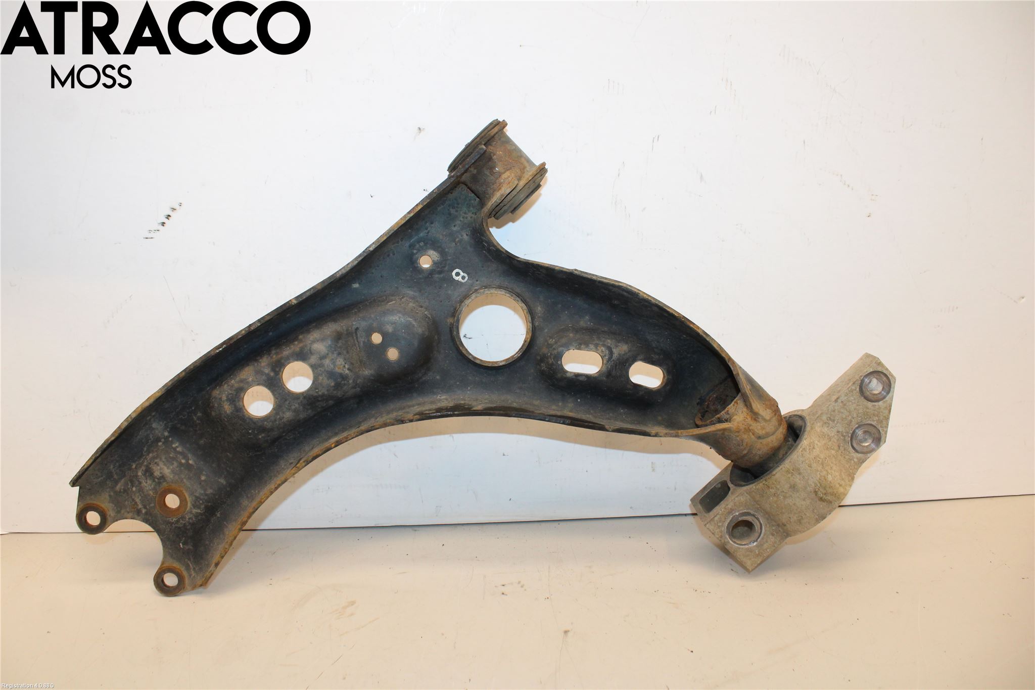 Volkswagen VW GOLF VI 09-13 Bærearm Foran Høyre Nedre