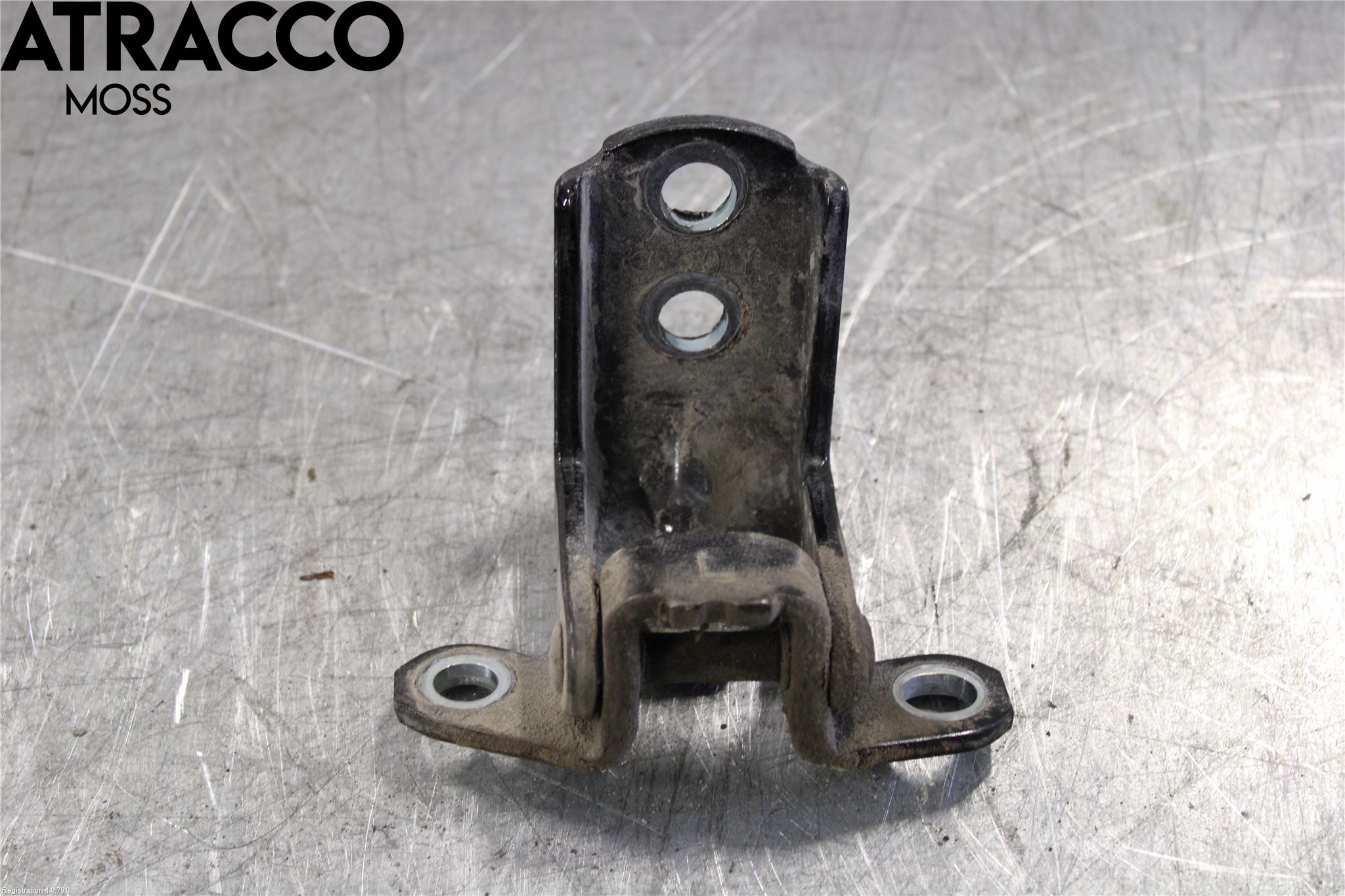 Nissan NAVARA 05-16 Dørhengsel