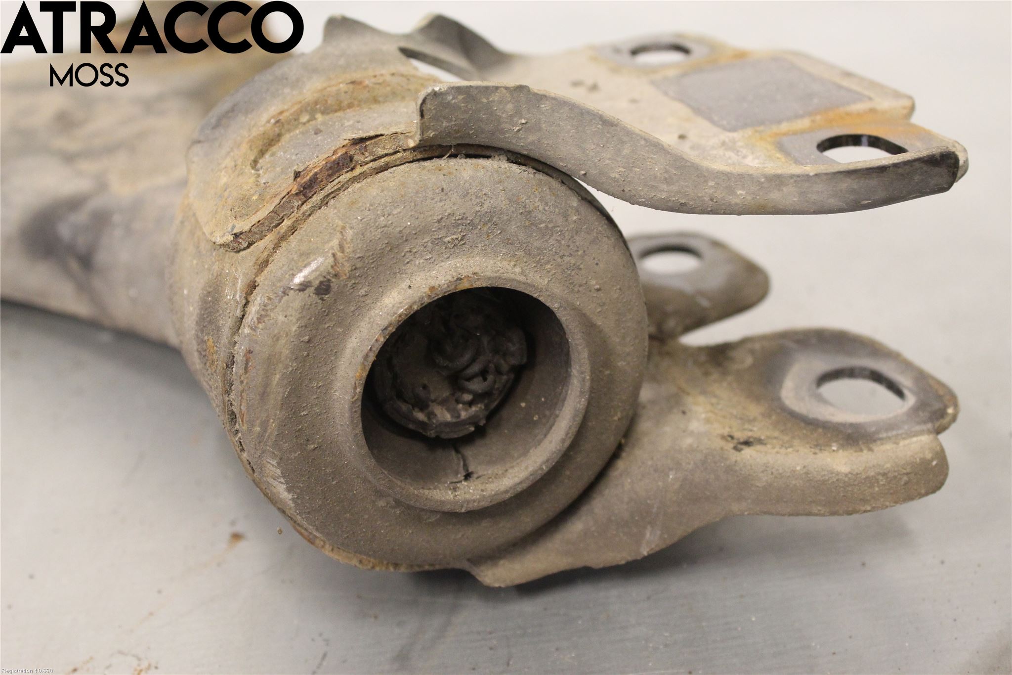 Volvo V60 14-18 Bærearm Foran Venstre Nedre