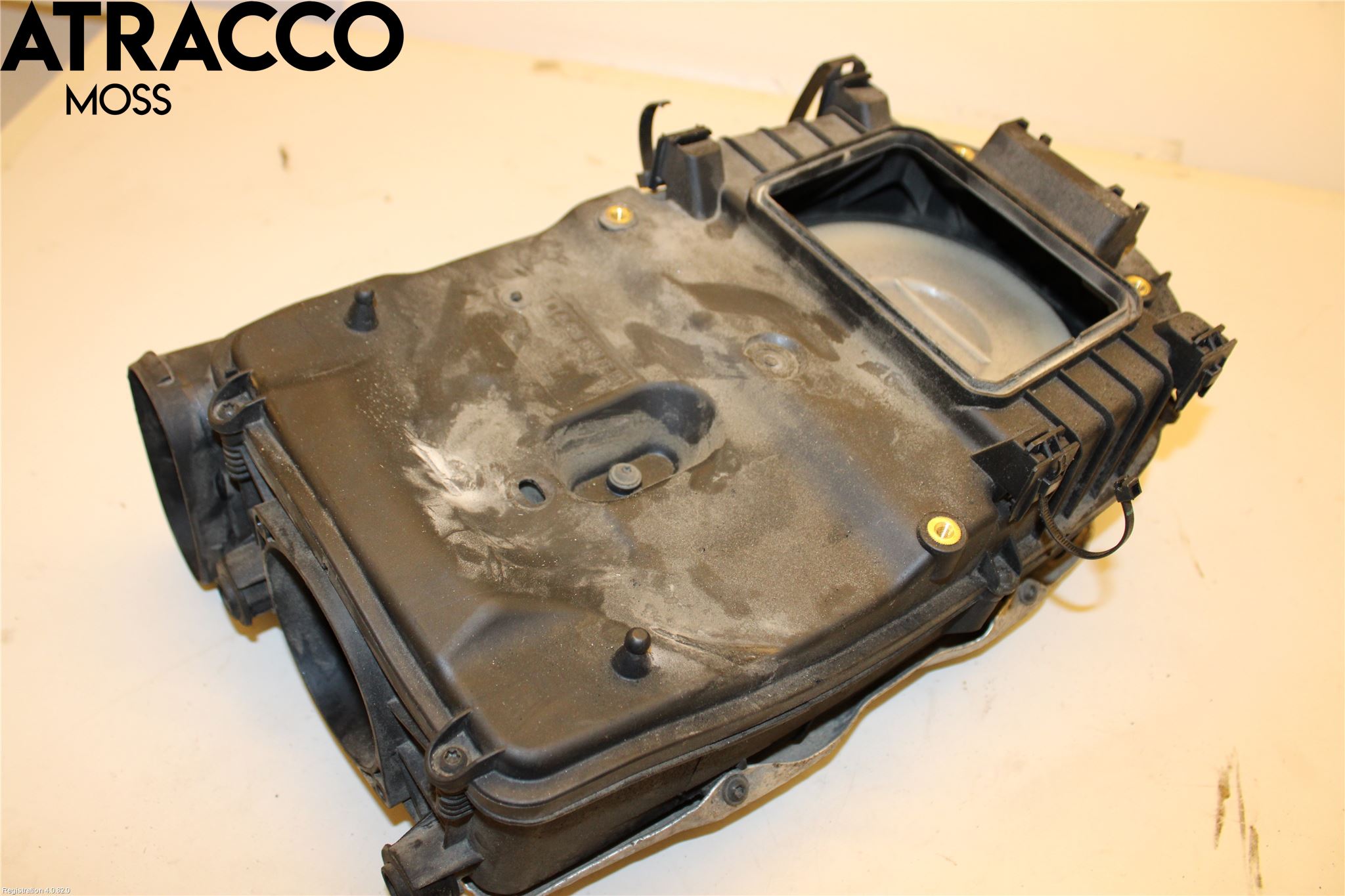 Mercedes-Benz MB E-KLASS (W212) 09-16 Luftfilter Boks