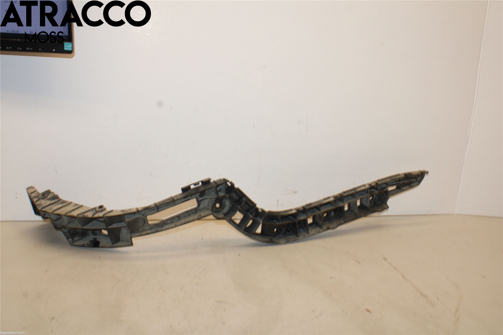 Volkswagen VW PASSAT 11-14 Støtfangerfeste Bak Høyre