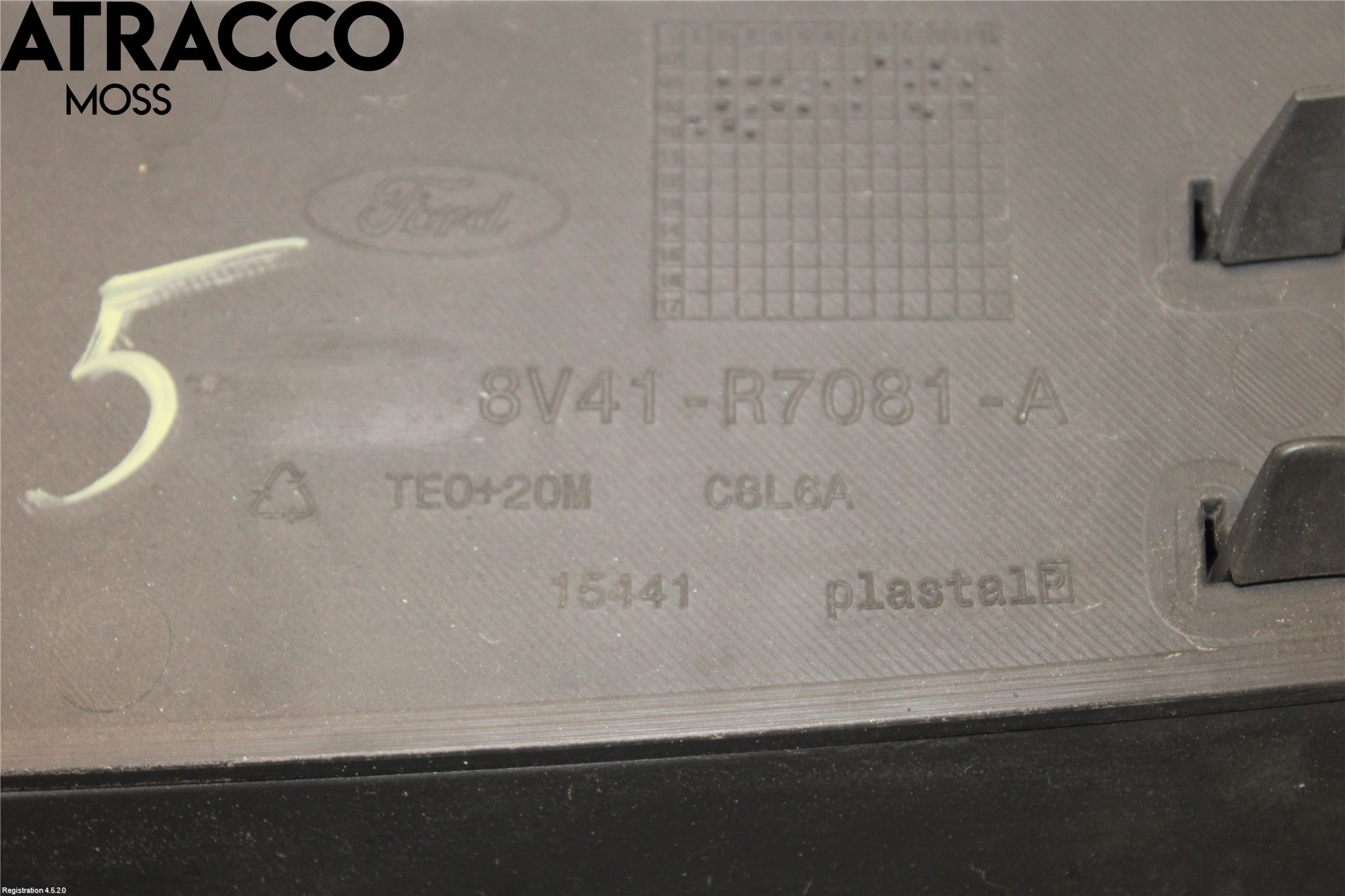 Ford KUGA 08-12 Grill Komplett