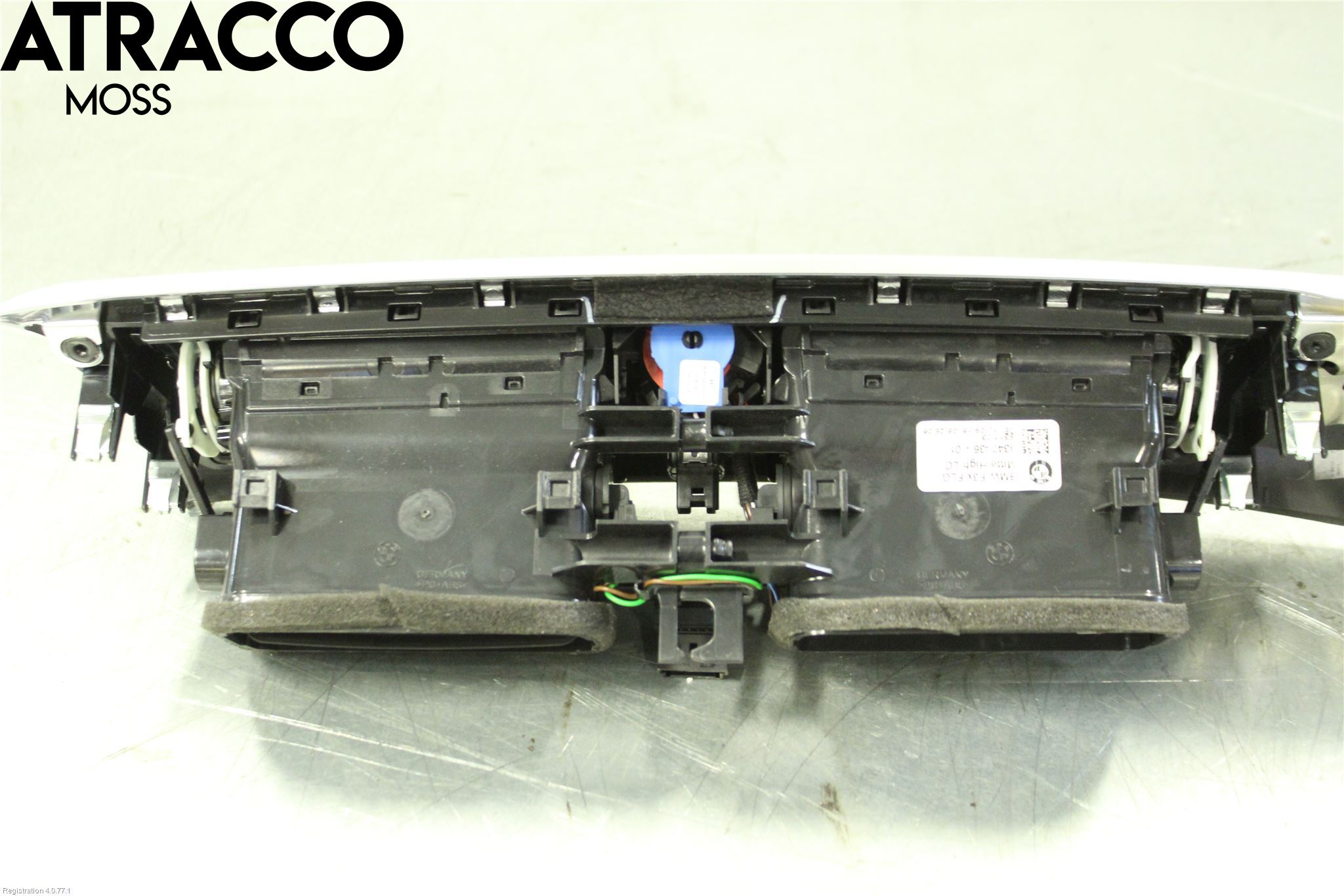 BMW 3 F30/F31/F80 12-19 Dashbord Kanal - Dyse