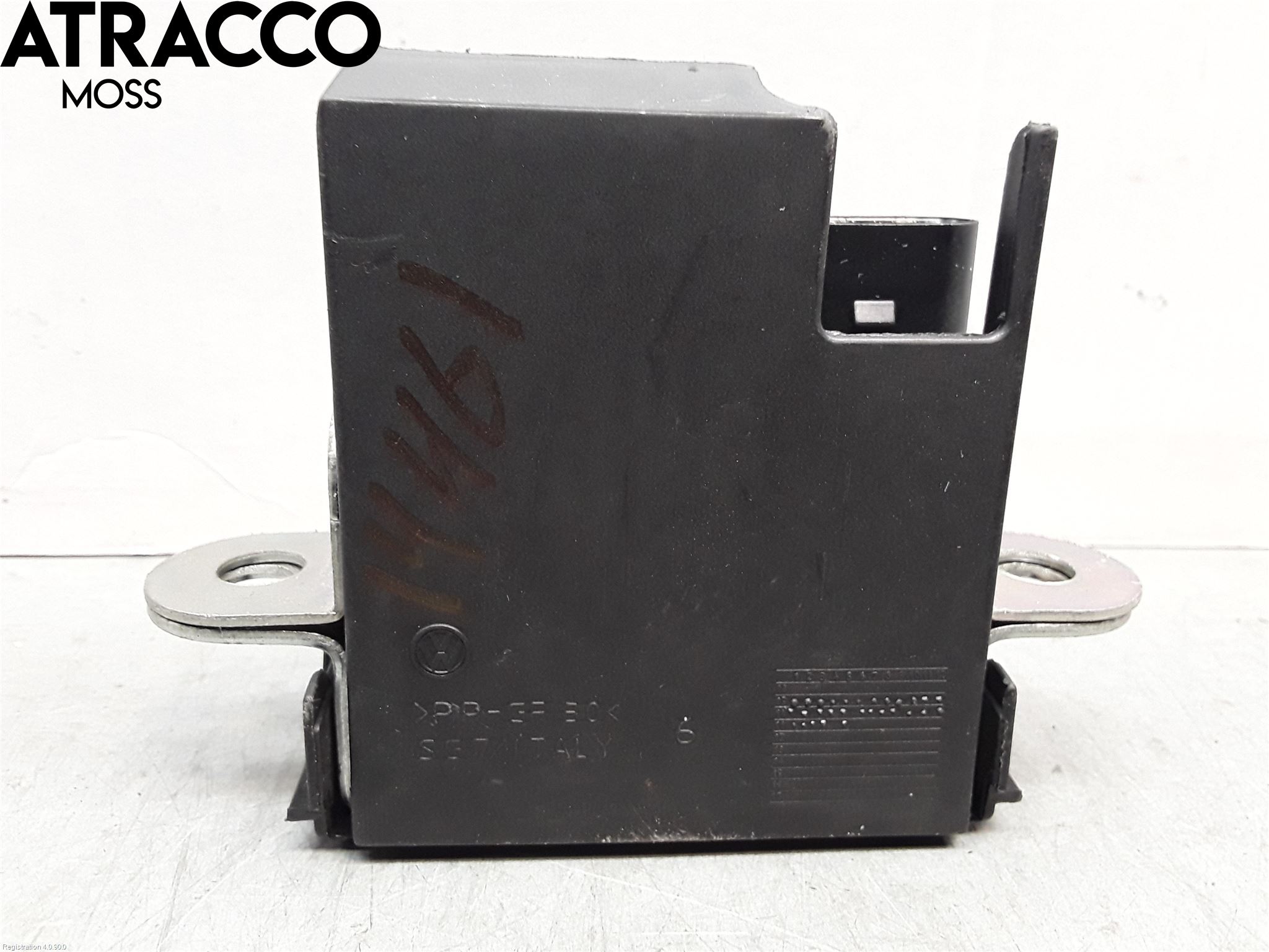 Volkswagen VW TOURAN 10-15 Bakluke-Lokk Låsekasse