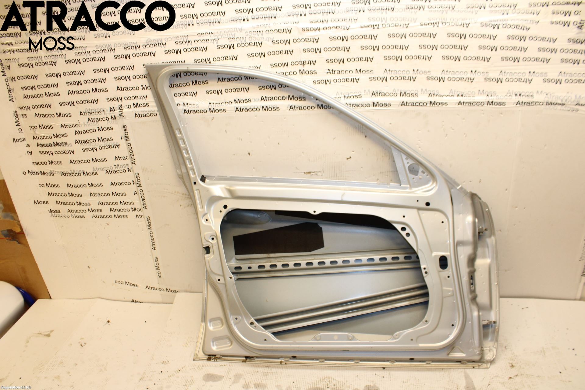 Mercedes-Benz MB E-KLASS (W212) 09-16 Dør 4D Foran Venstre