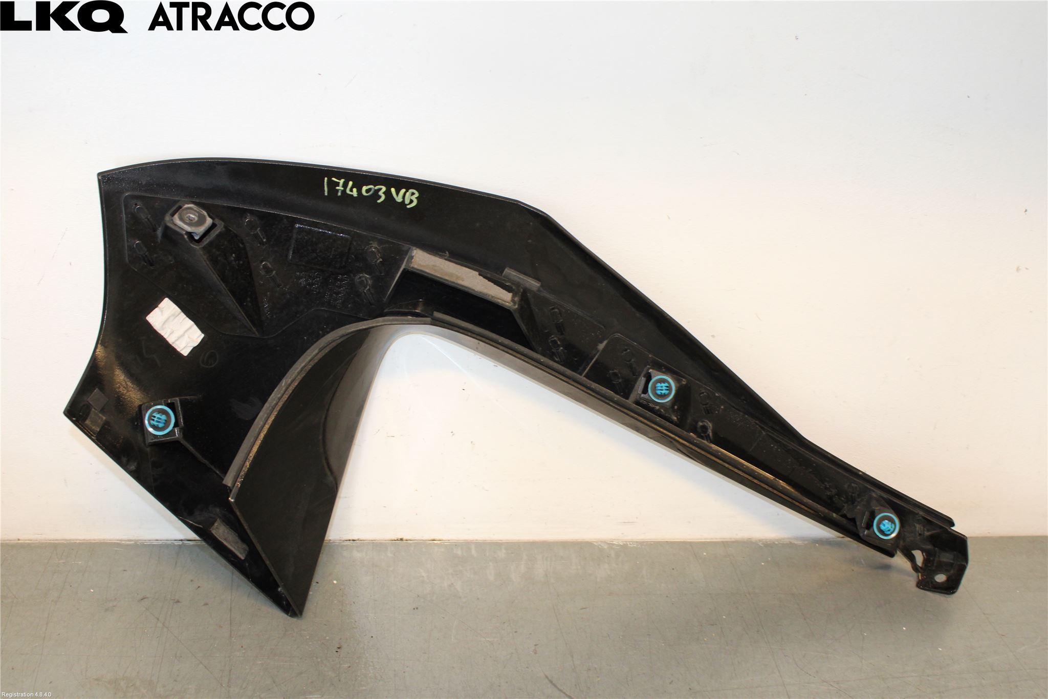 Nissan LEAF 18- Spoiler Bak