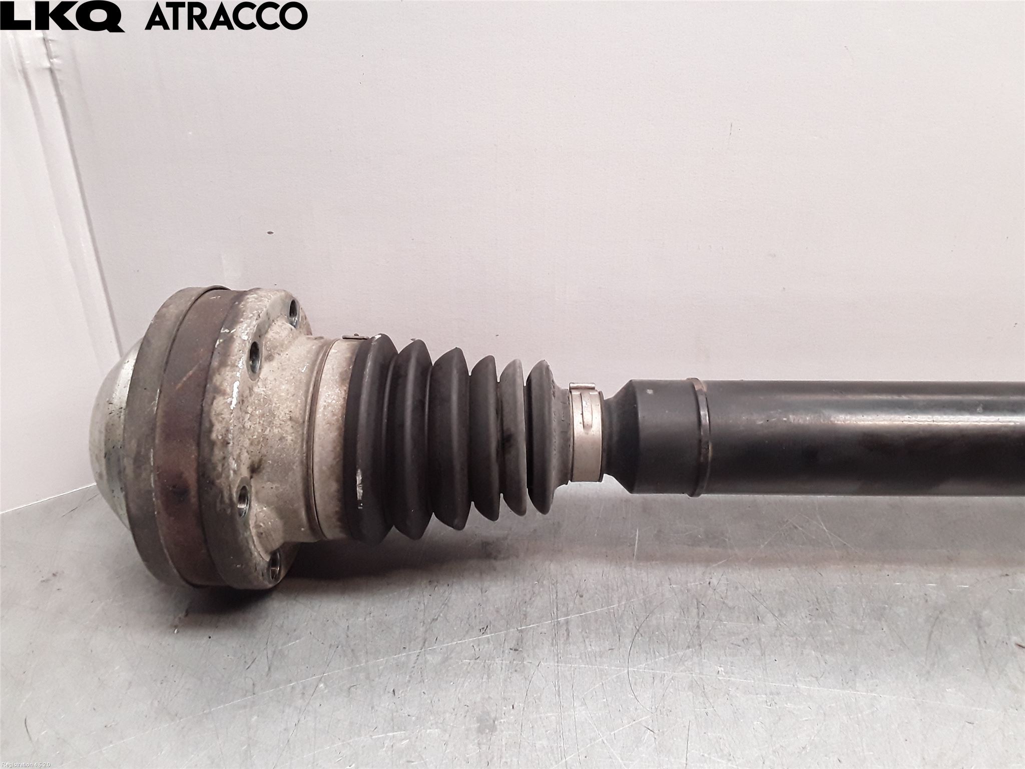 Volkswagen VW CADDY      04-10 Drivaksel Foran Kompl Høyre