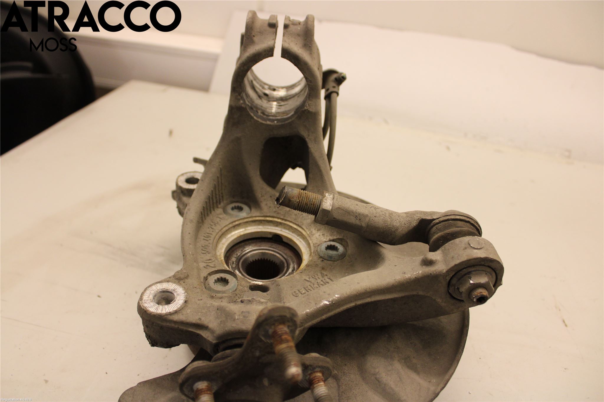 Volkswagen VW PASSAT 15-19 Spindel Hf