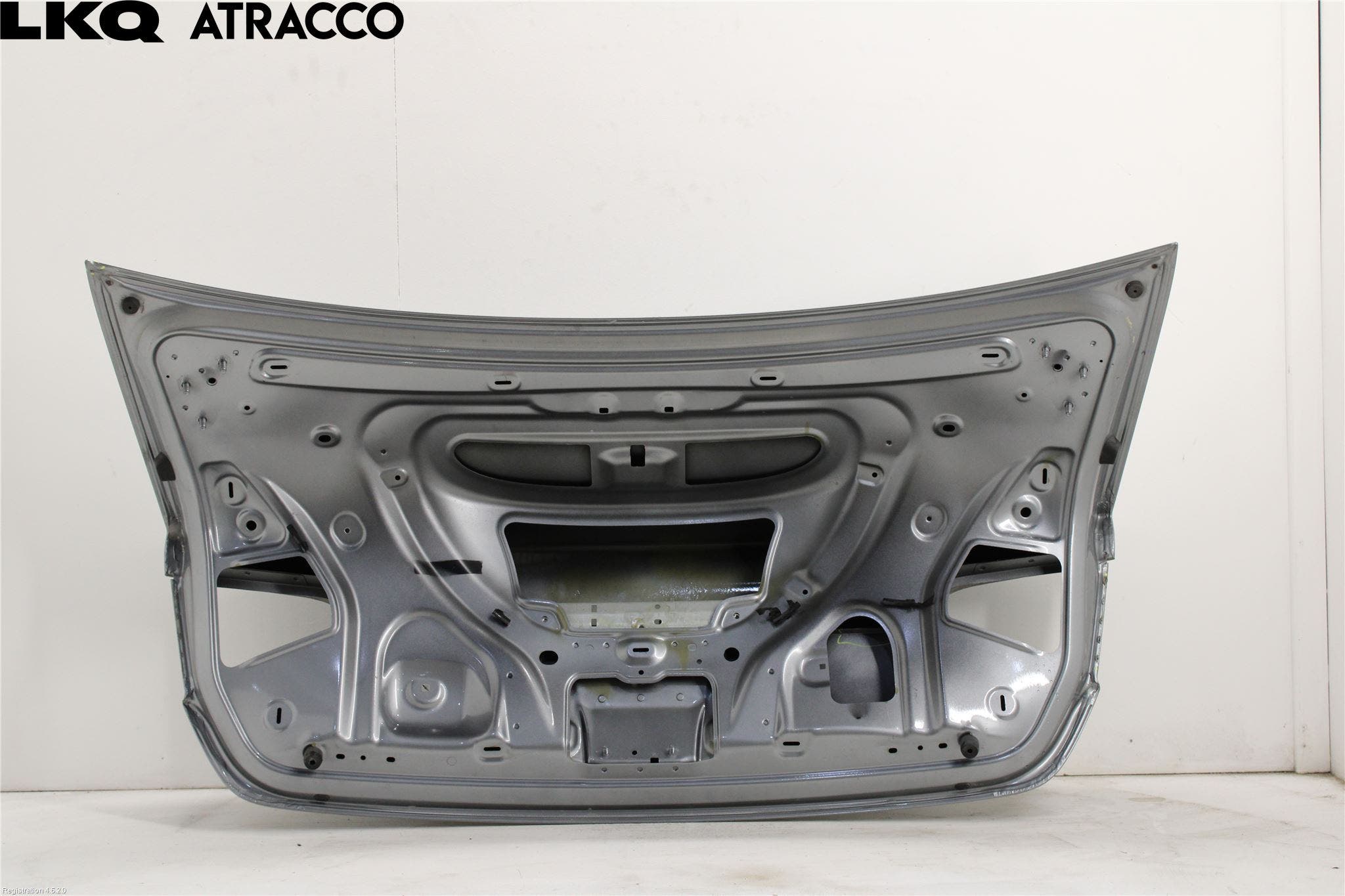 Audi A4/S4 08-11 Bakluke Koffertlokk