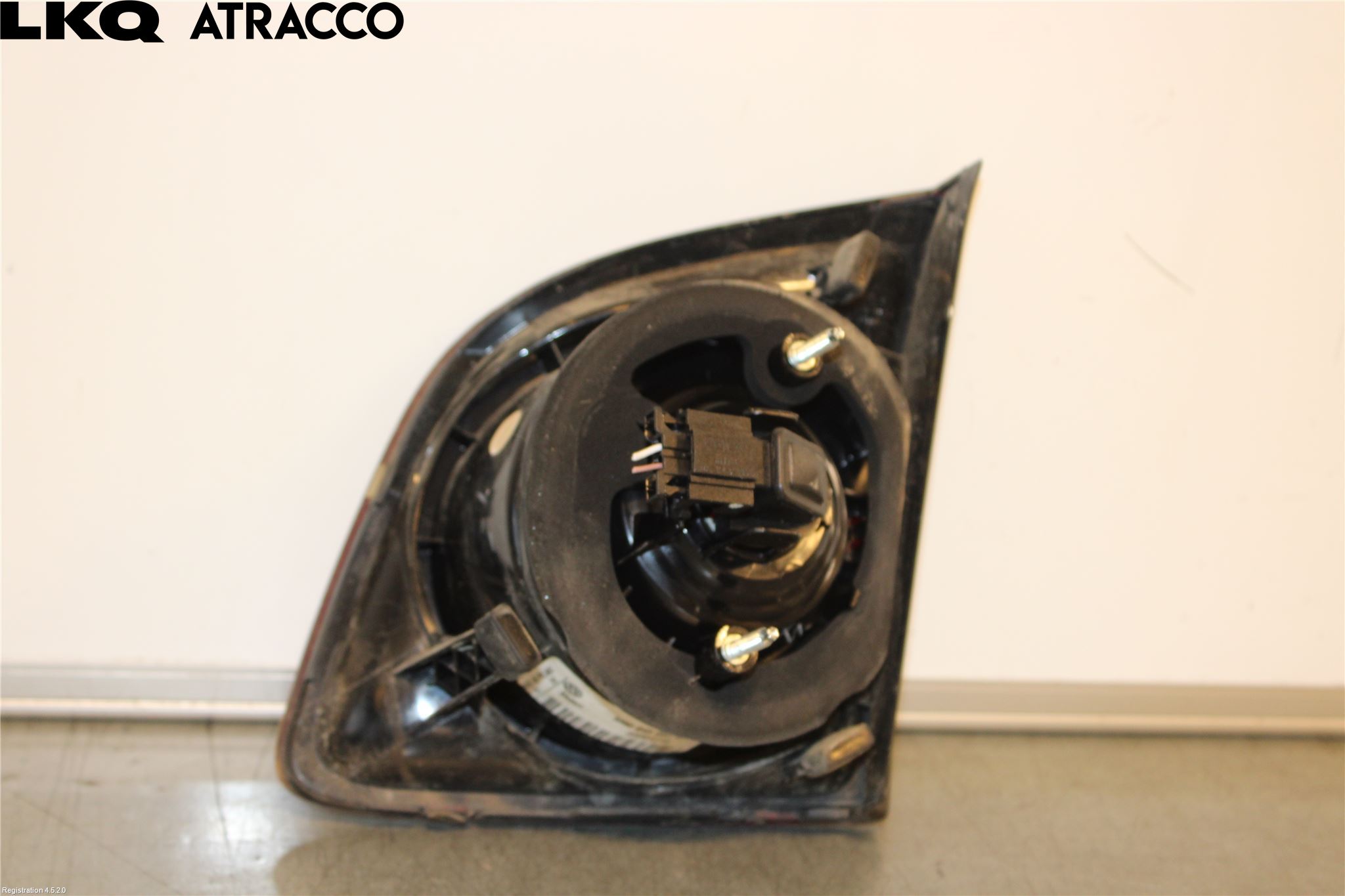 Volkswagen VW GOLF PLUS/CROSS GOLF 04-14 Baklykt Venstre  På Luke(Indre