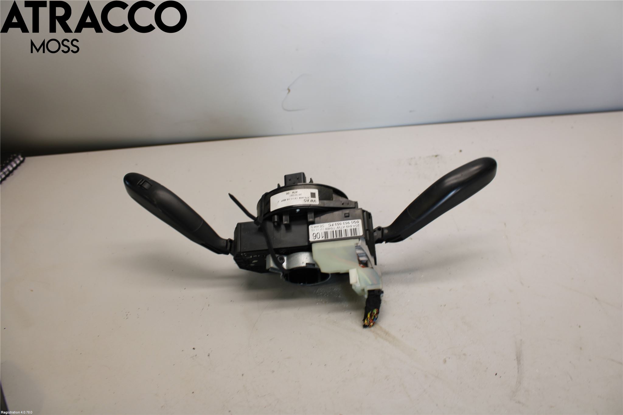 Volkswagen VW TRANSP/CARAVELLE (T5) 04-15 Bryter Ratt Kombi H Og V