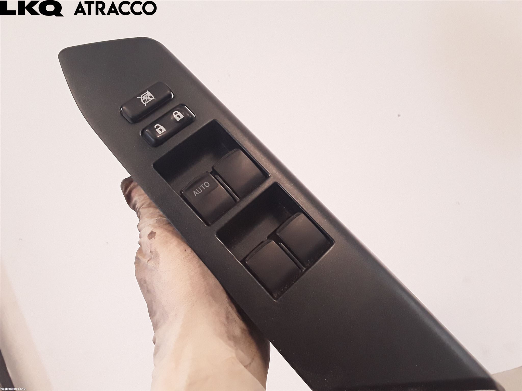 Toyota RAV4 13-18 Bryter Vindusheis