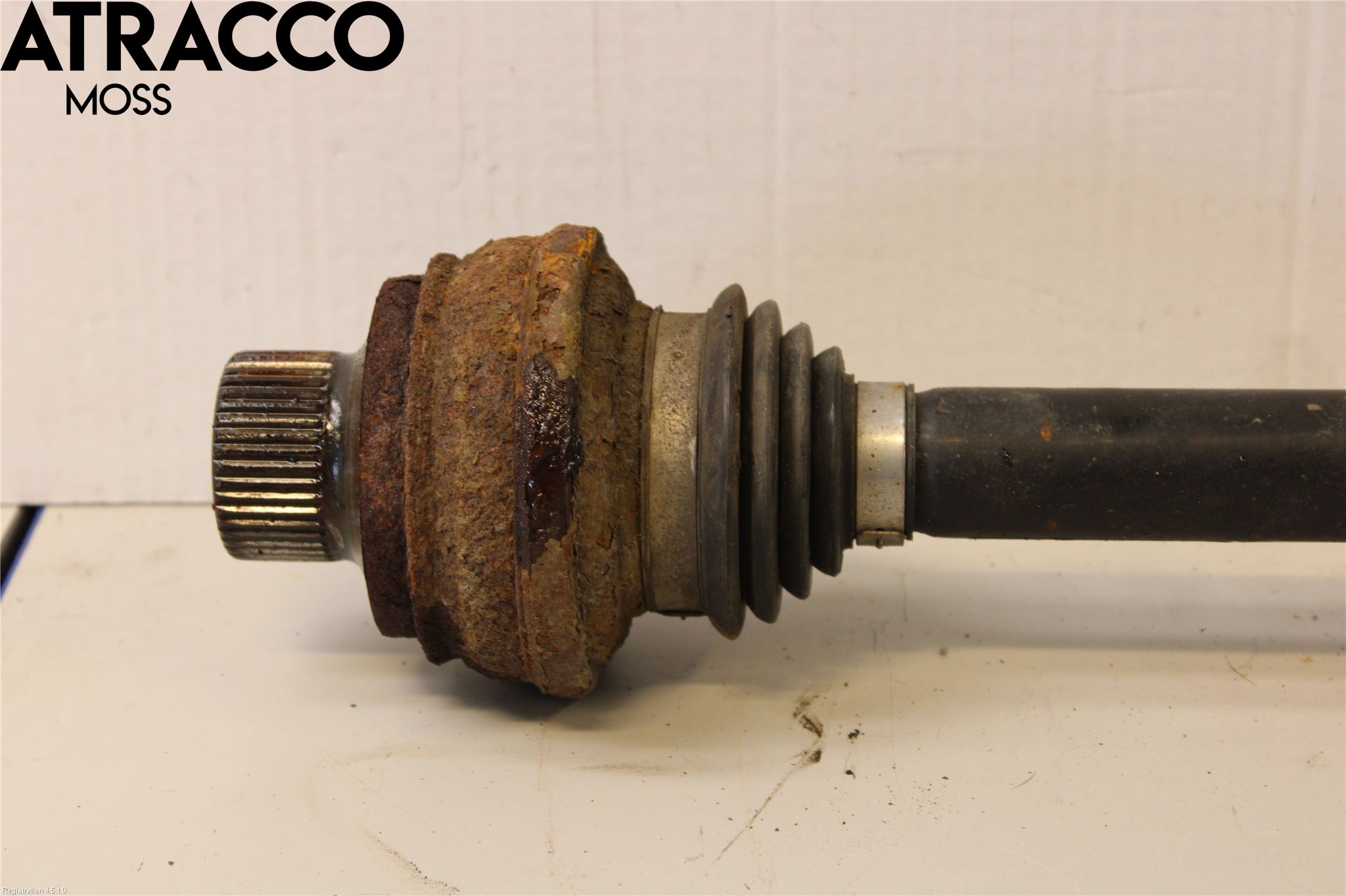 Audi Q5 09-16 Drivaksel Bak Kompl Venstre