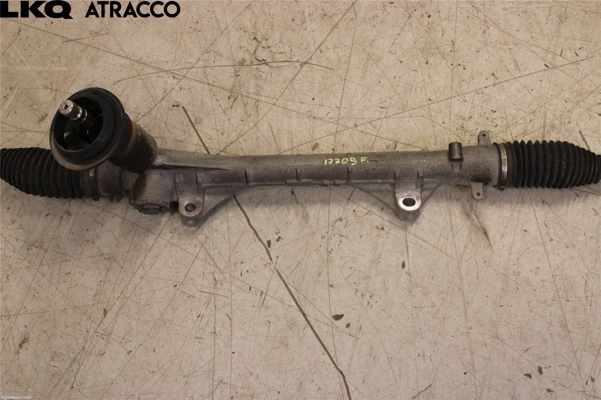 Mitsubishi OUTLANDER 13-21 Servo Snekke - Tannstang