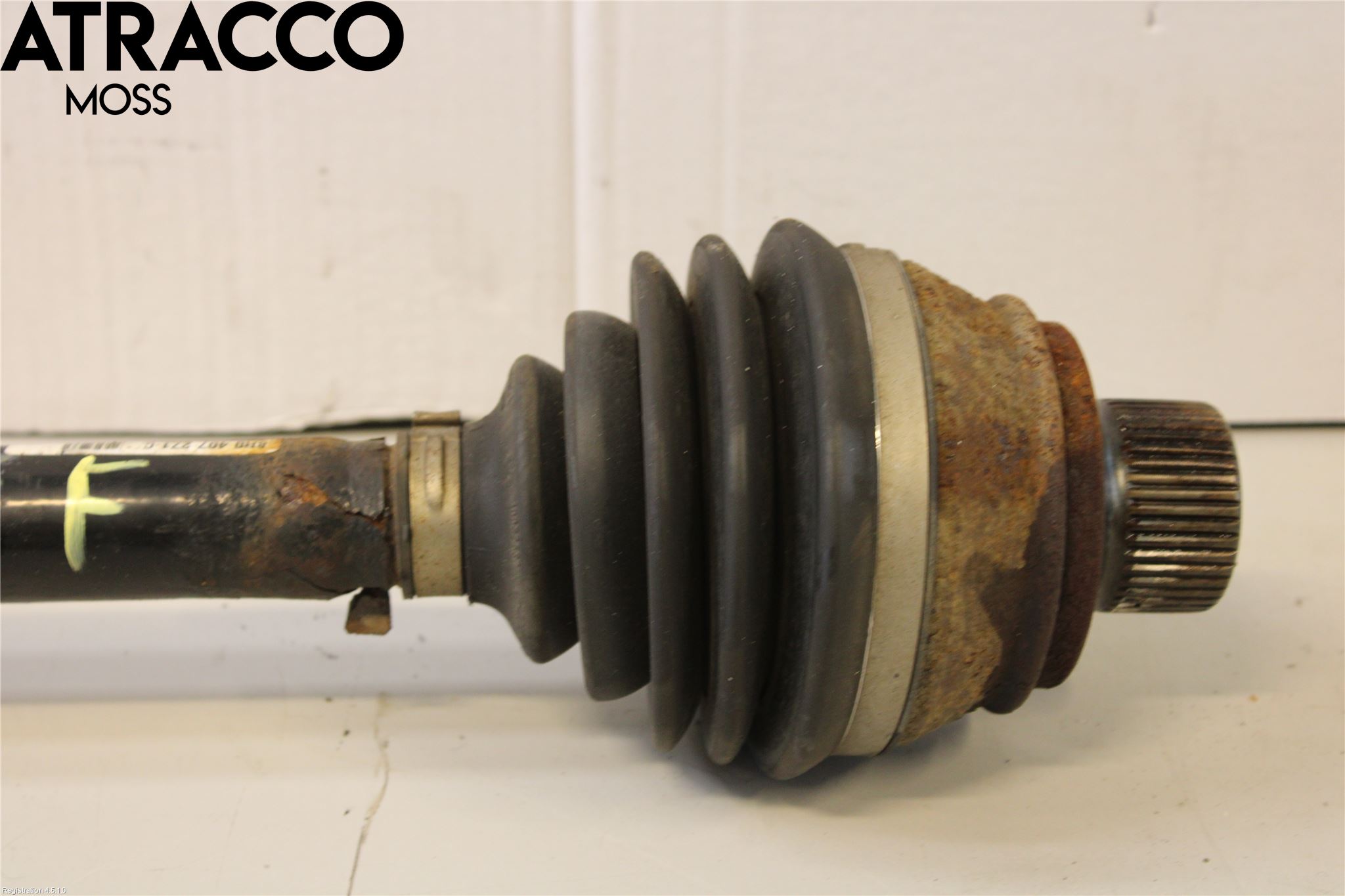 Audi Q5 09-16 Drivaksel Foran Kompl Høyre